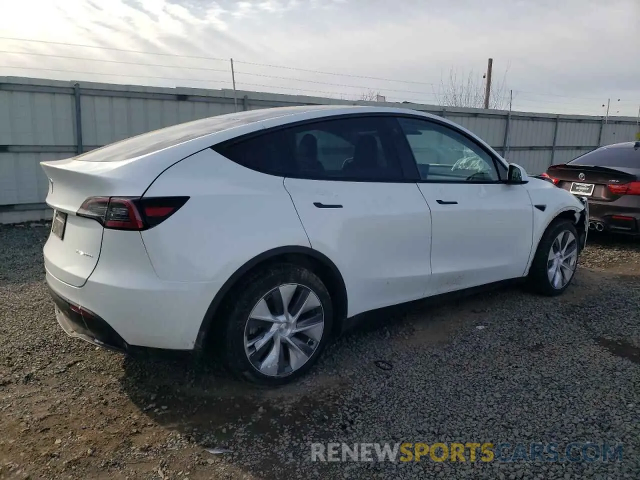 3 Photograph of a damaged car 7SAYGDEE0PA065923 TESLA MODEL Y 2023