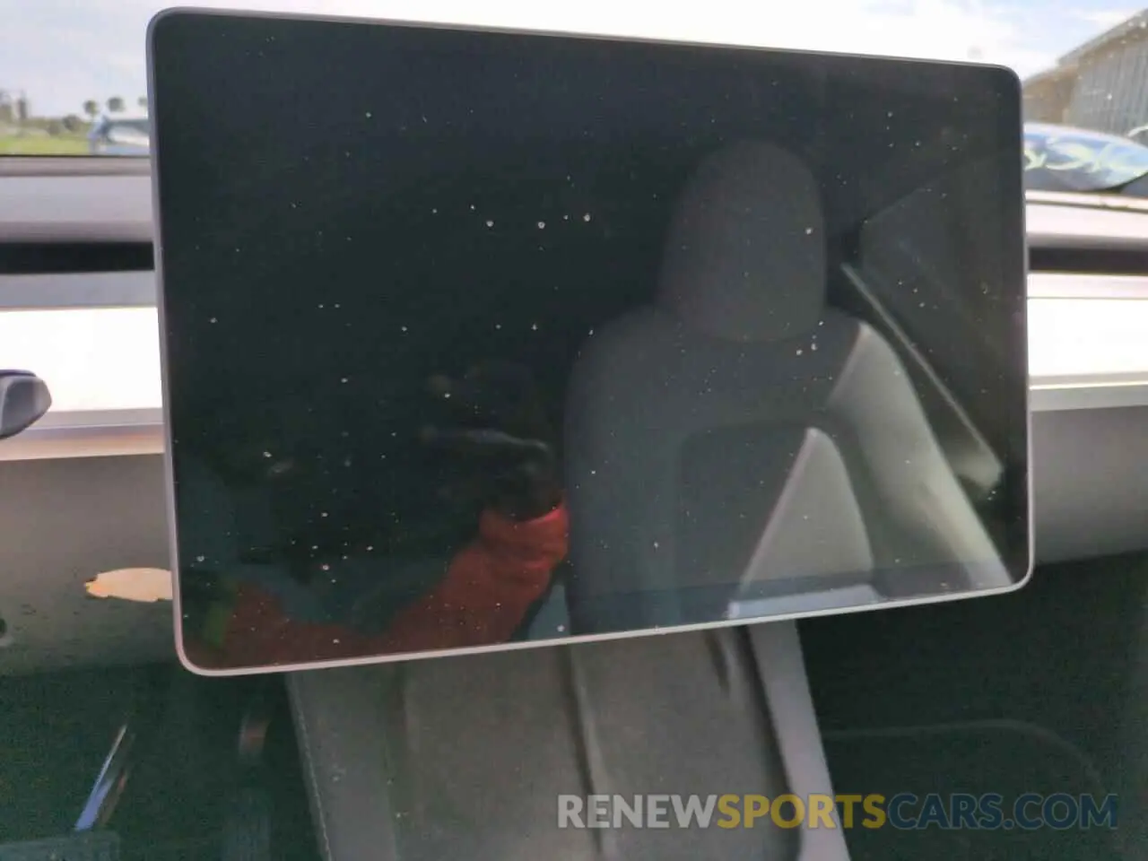 9 Photograph of a damaged car 7SAYGDEE0PA099585 TESLA MODEL Y 2023