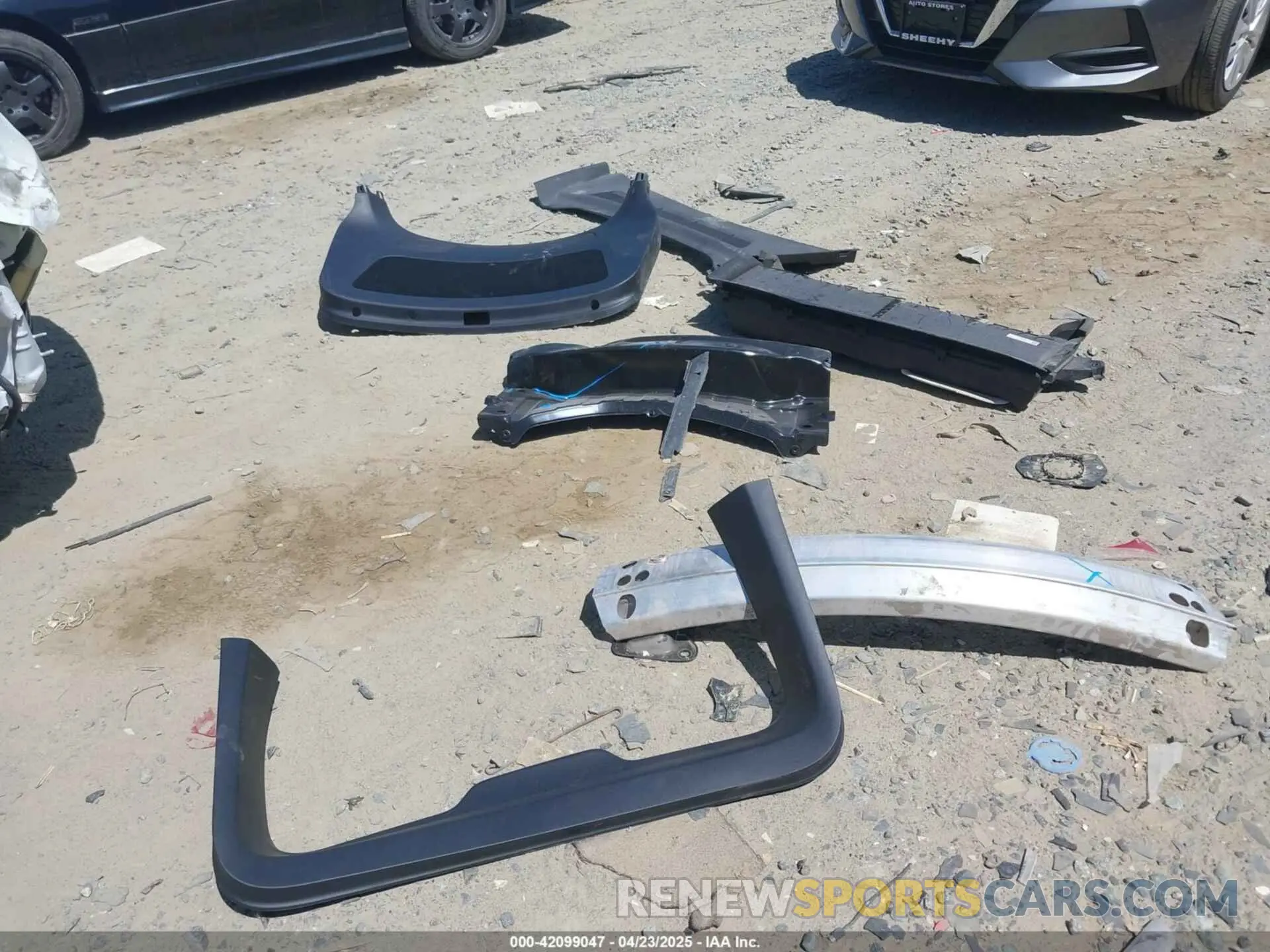 10 Photograph of a damaged car 7SAYGDEE0PA106776 TESLA MODEL Y 2023