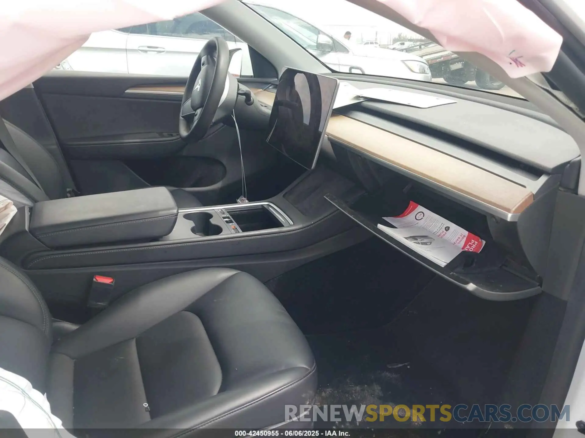 5 Photograph of a damaged car 7SAYGDEE0PA109094 TESLA MODEL Y 2023