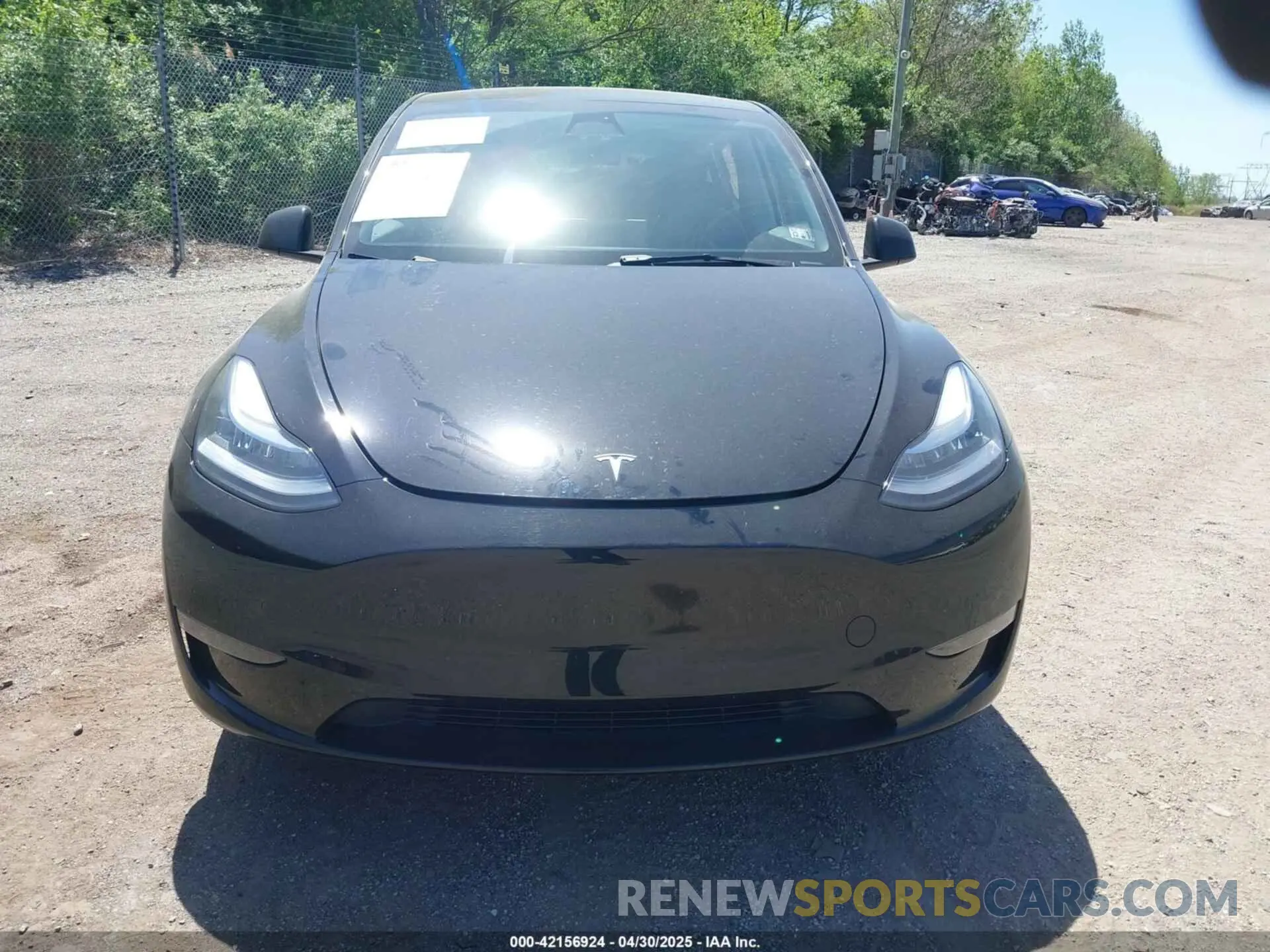 13 Photograph of a damaged car 7SAYGDEE0PA111430 TESLA MODEL Y 2023