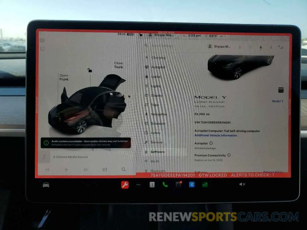 9 Photograph of a damaged car 7SAYGDEE0PA114201 TESLA MODEL Y 2023
