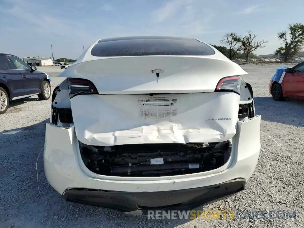 6 Photograph of a damaged car 7SAYGDEE0PA114540 TESLA MODEL Y 2023