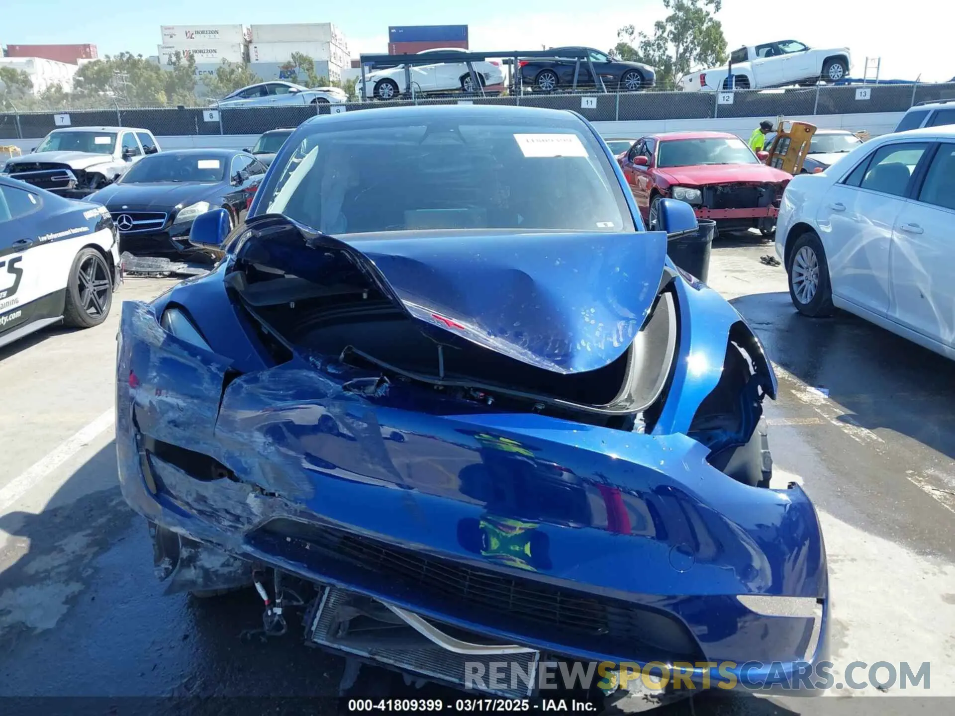 11 Photograph of a damaged car 7SAYGDEE0PA121116 TESLA MODEL Y 2023