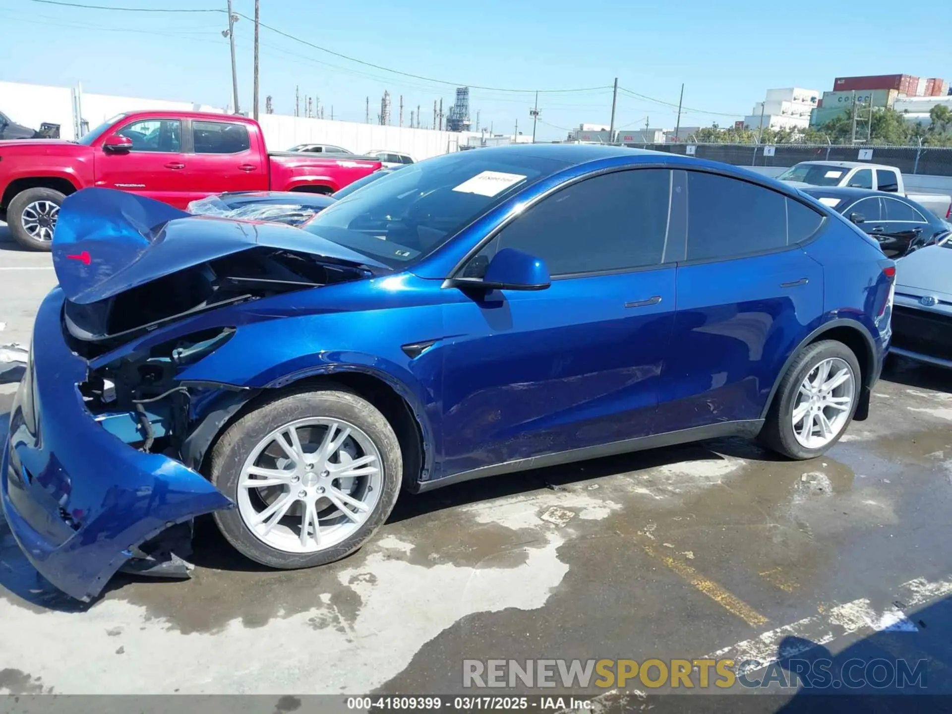 13 Photograph of a damaged car 7SAYGDEE0PA121116 TESLA MODEL Y 2023