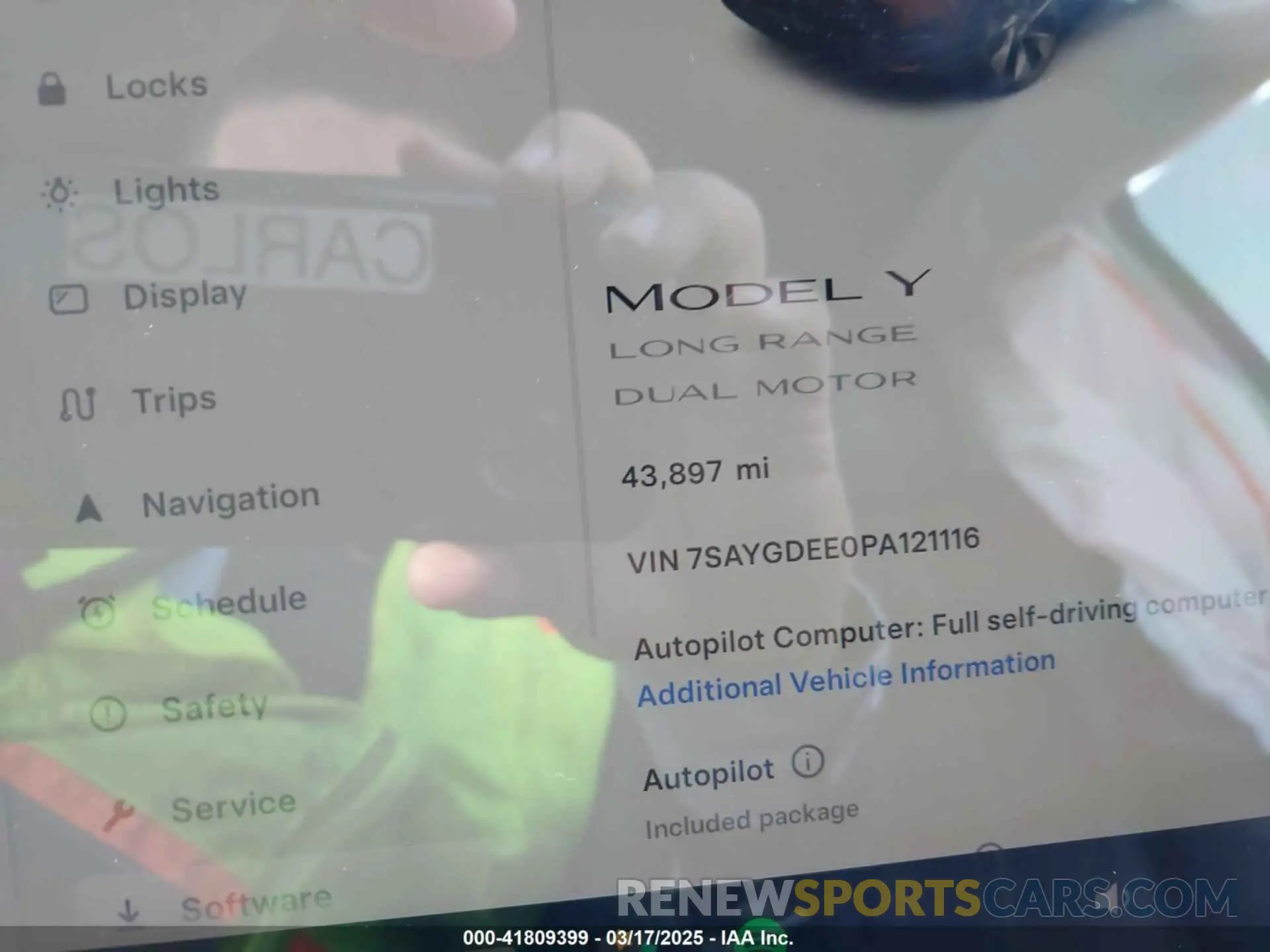 14 Photograph of a damaged car 7SAYGDEE0PA121116 TESLA MODEL Y 2023