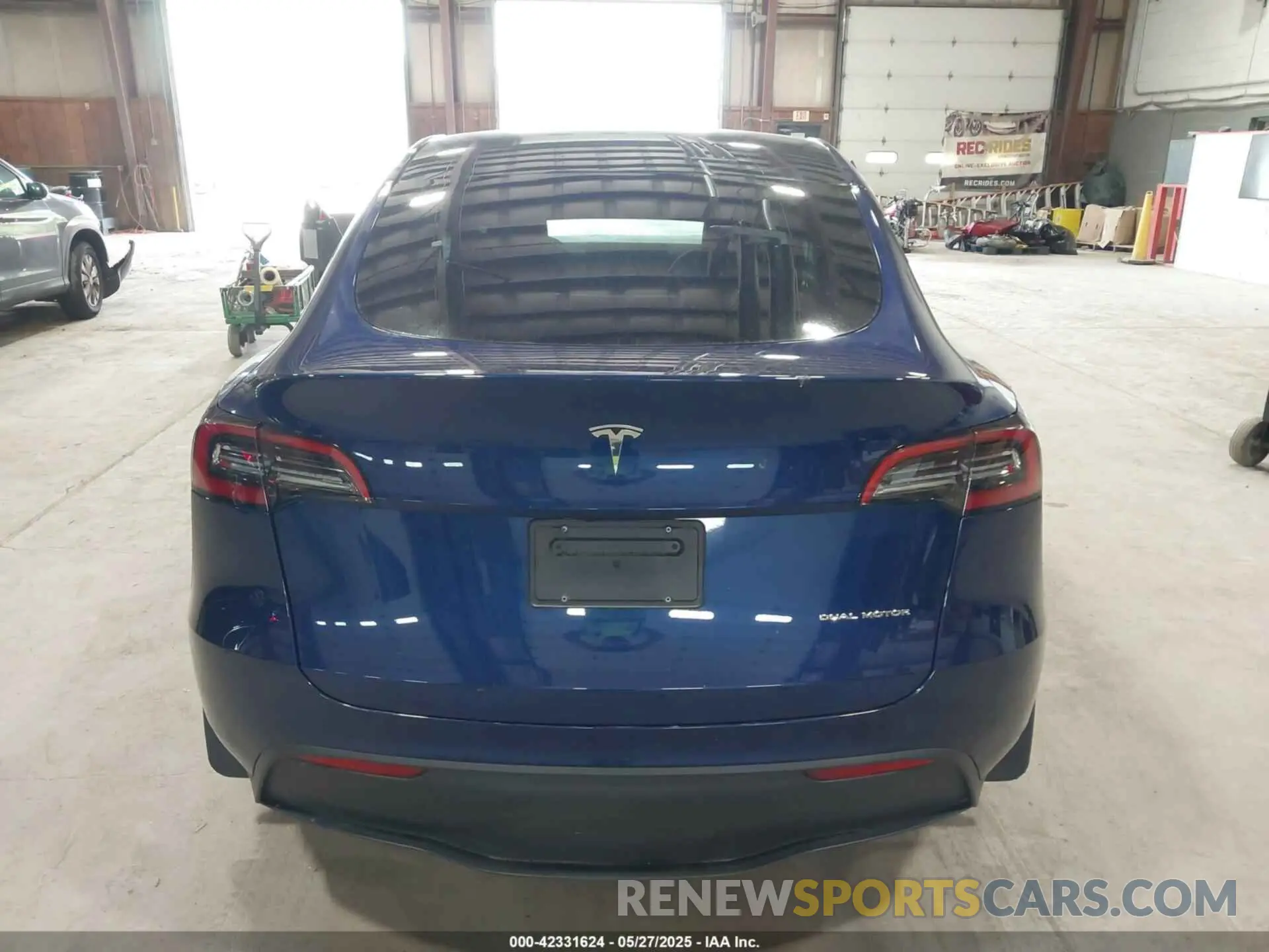 16 Photograph of a damaged car 7SAYGDEE0PA124551 TESLA MODEL Y 2023
