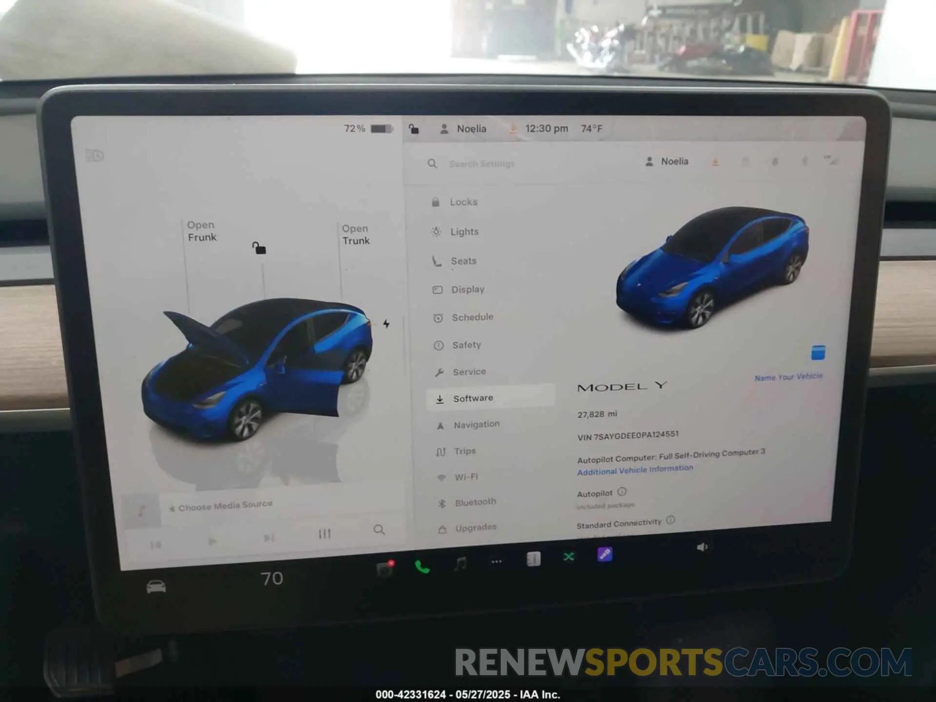 18 Photograph of a damaged car 7SAYGDEE0PA124551 TESLA MODEL Y 2023