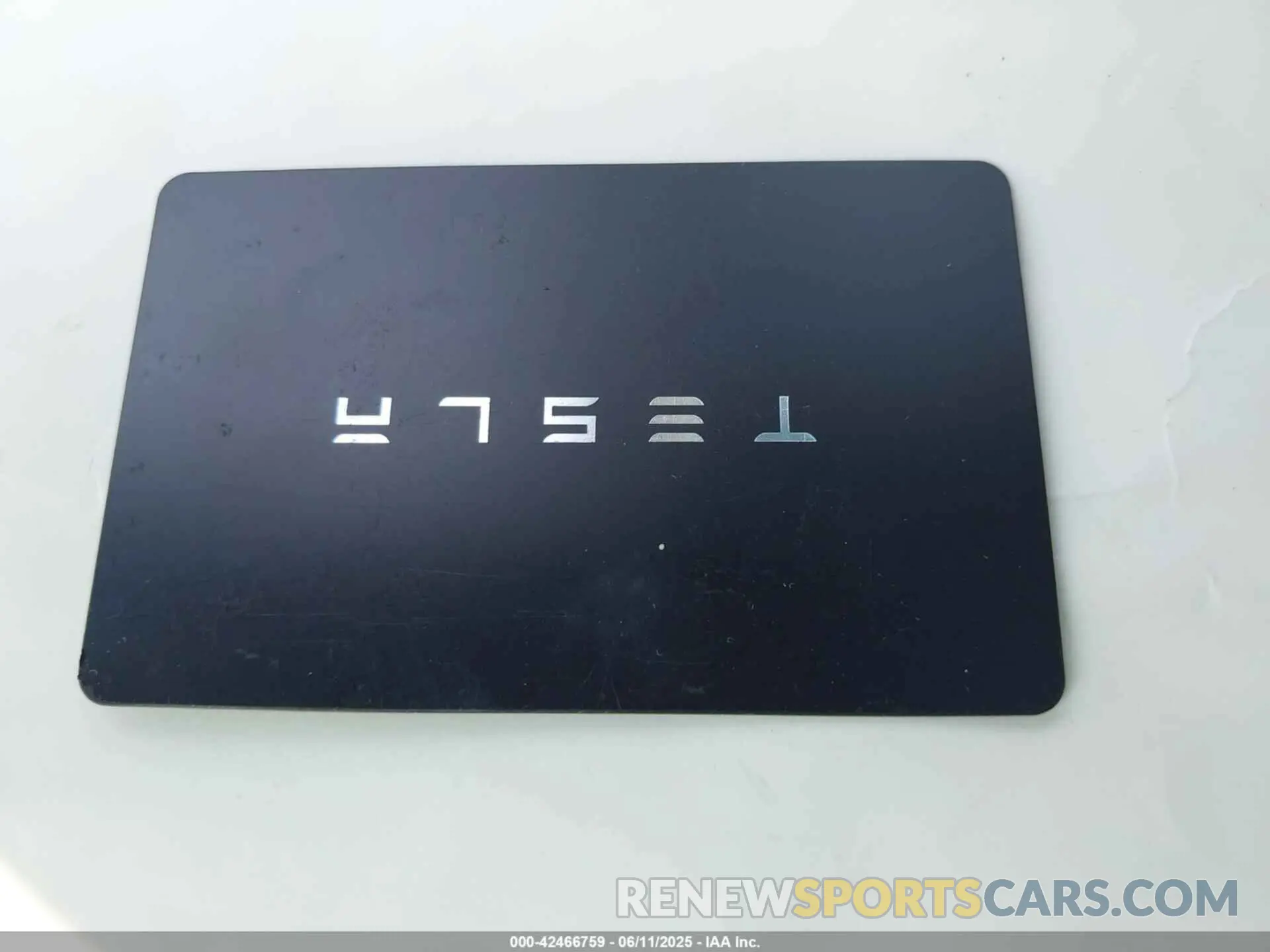 11 Photograph of a damaged car 7SAYGDEE0PA129376 TESLA MODEL Y 2023