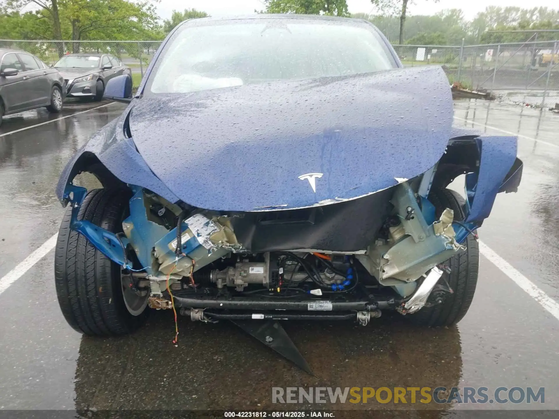 6 Photograph of a damaged car 7SAYGDEE0PA130639 TESLA MODEL Y 2023