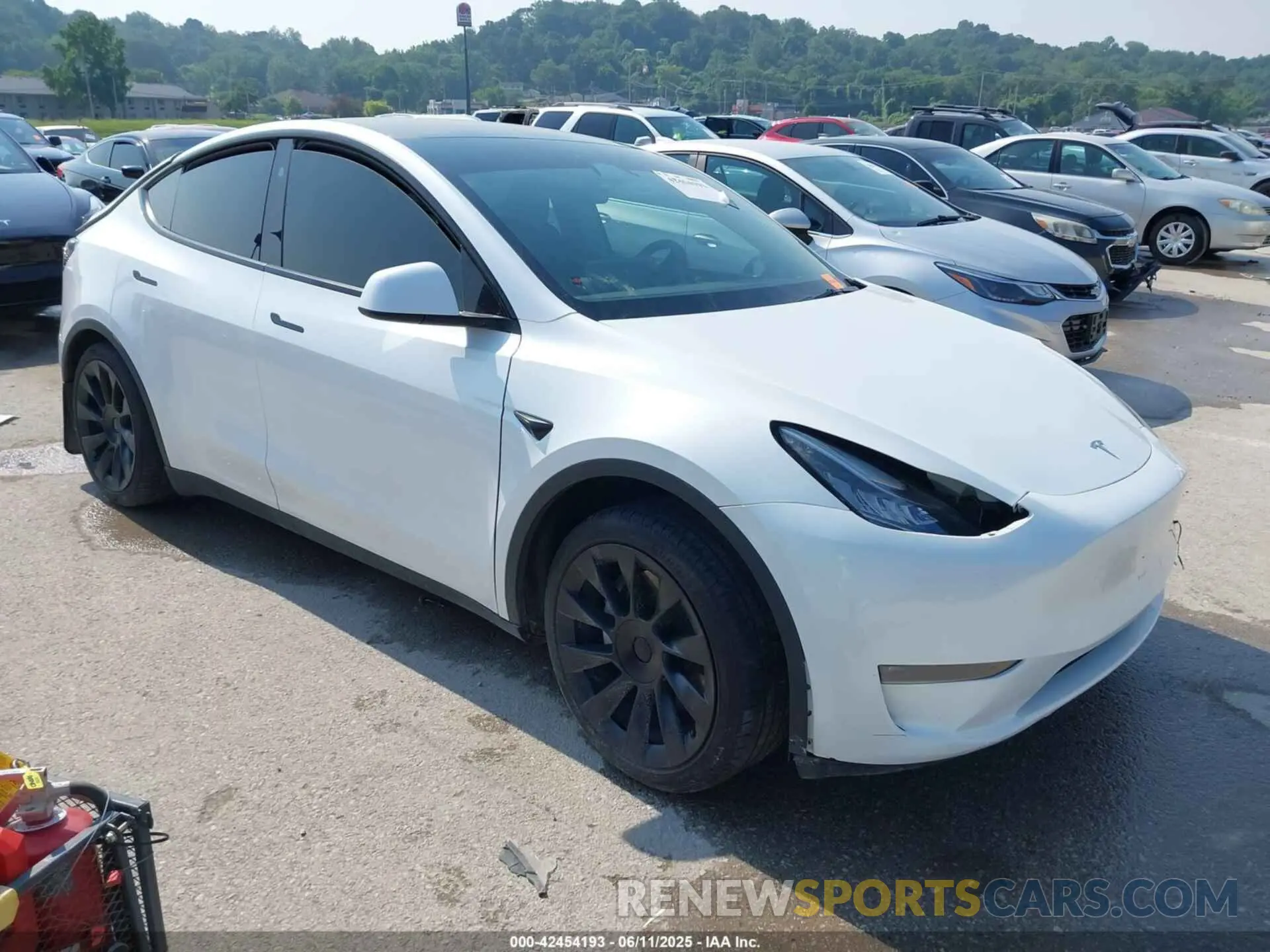 1 Photograph of a damaged car 7SAYGDEE0PA140670 TESLA MODEL Y 2023