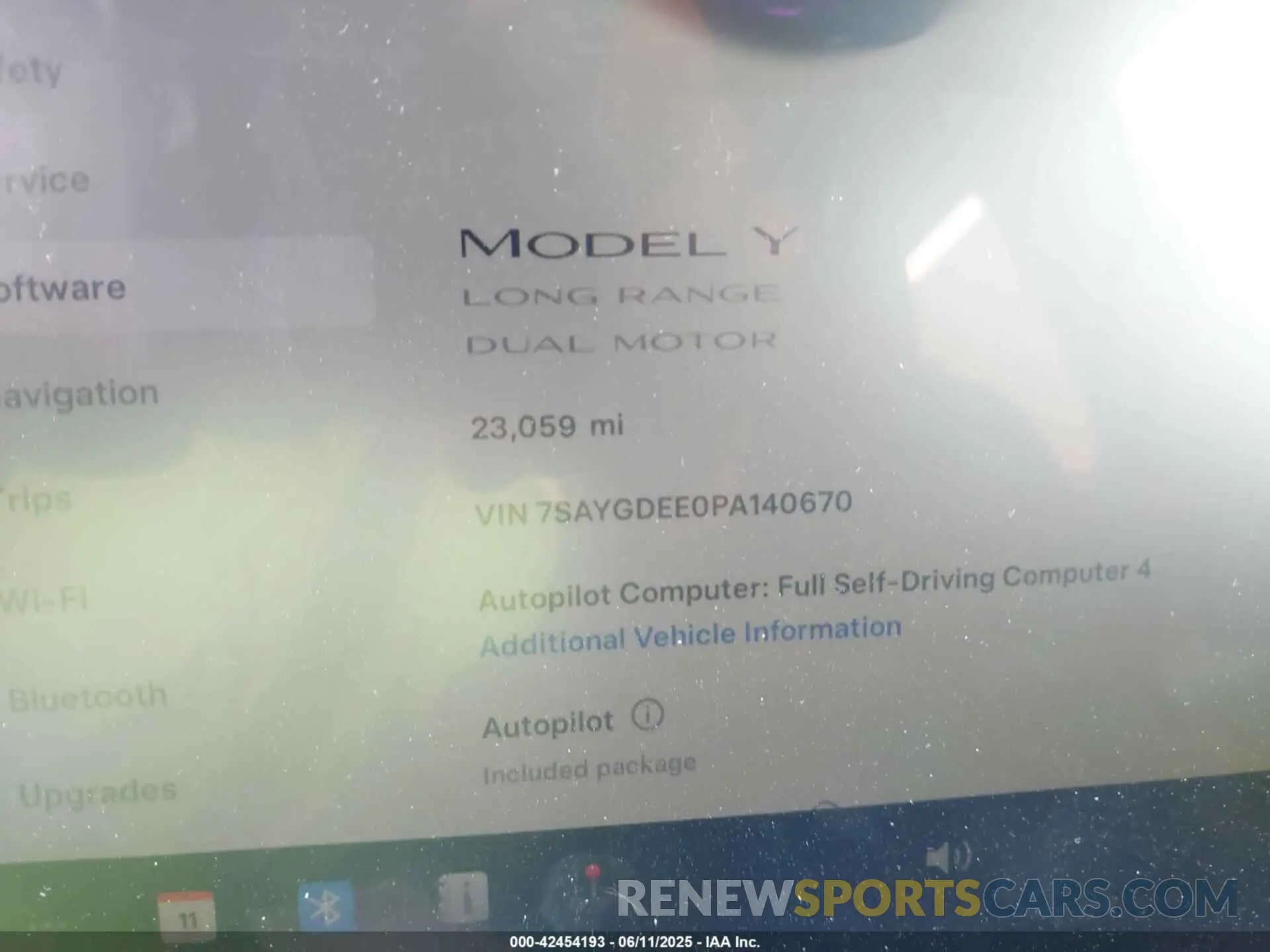 15 Photograph of a damaged car 7SAYGDEE0PA140670 TESLA MODEL Y 2023