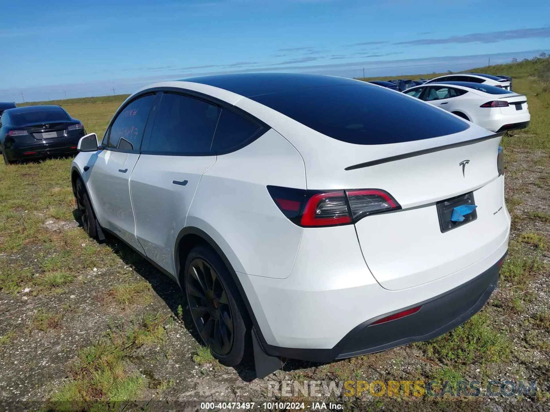 3 Photograph of a damaged car 7SAYGDEE0PA146761 TESLA MODEL Y 2023