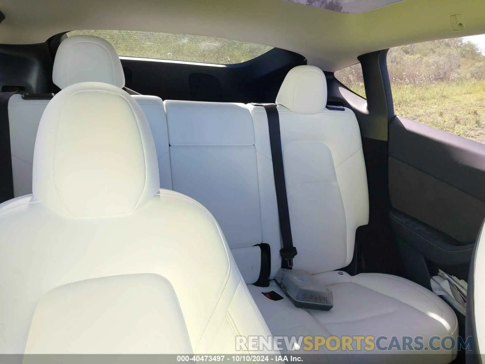8 Photograph of a damaged car 7SAYGDEE0PA146761 TESLA MODEL Y 2023