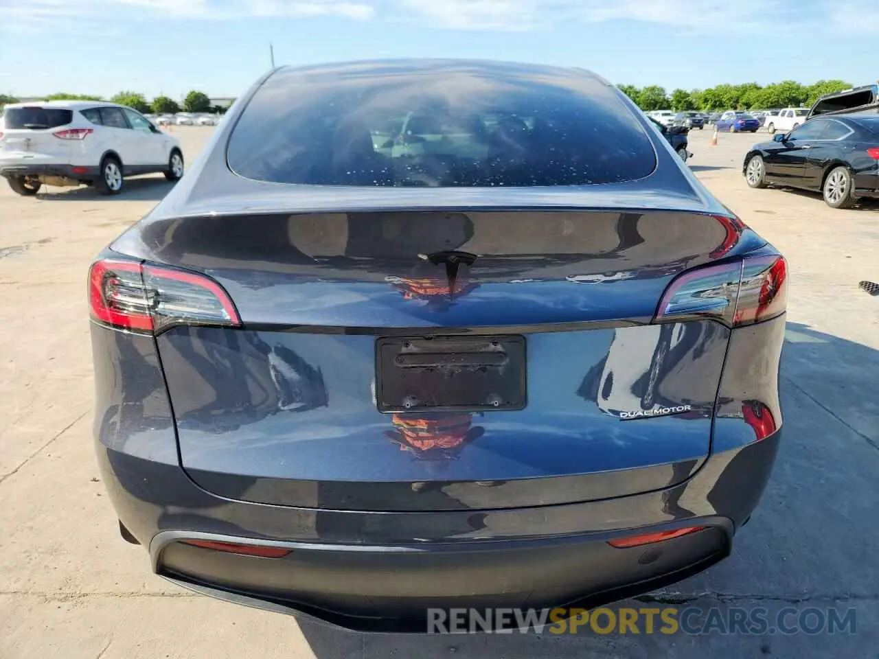 6 Photograph of a damaged car 7SAYGDEE0PA152477 TESLA MODEL Y 2023