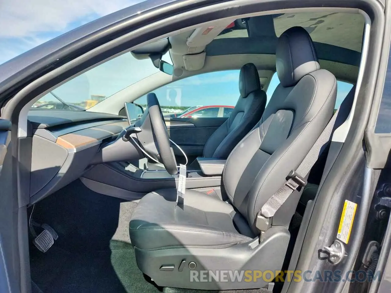 7 Photograph of a damaged car 7SAYGDEE0PA152477 TESLA MODEL Y 2023