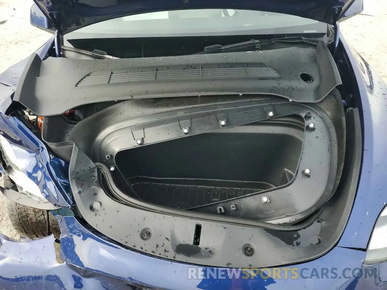 11 Photograph of a damaged car 7SAYGDEE0PA153144 TESLA MODEL Y 2023