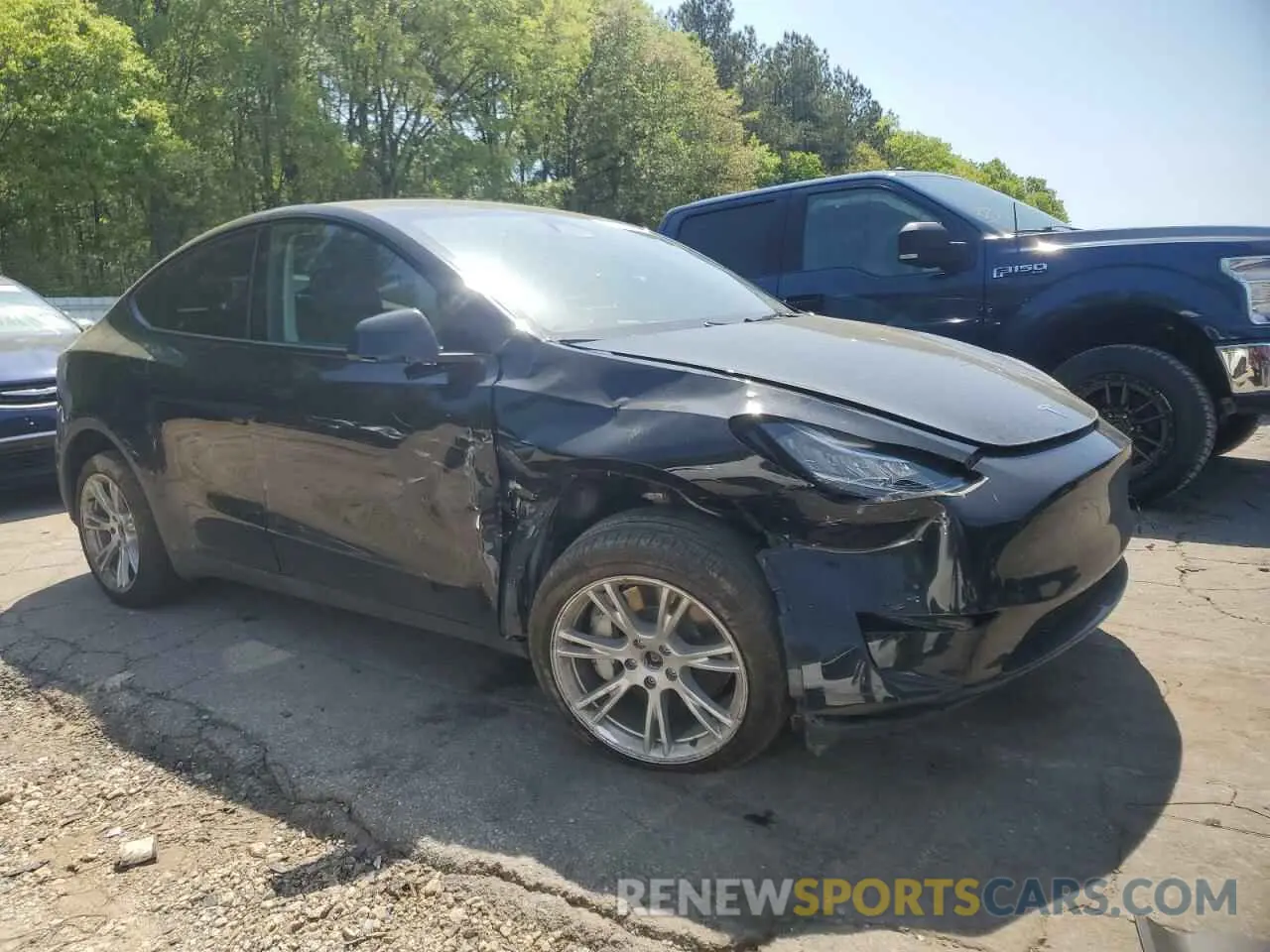 4 Photograph of a damaged car 7SAYGDEE0PA156514 TESLA MODEL Y 2023