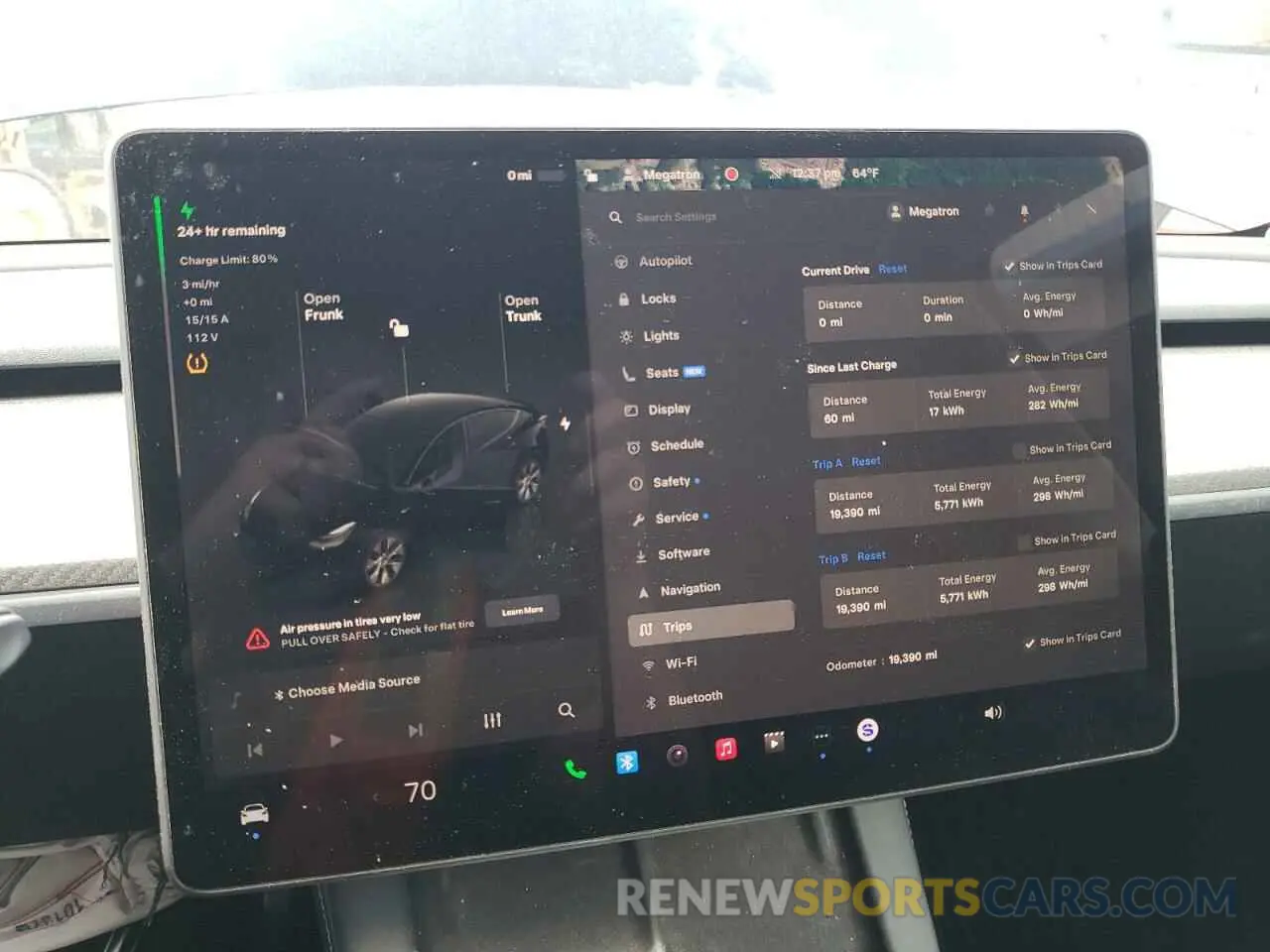 9 Photograph of a damaged car 7SAYGDEE0PA156514 TESLA MODEL Y 2023