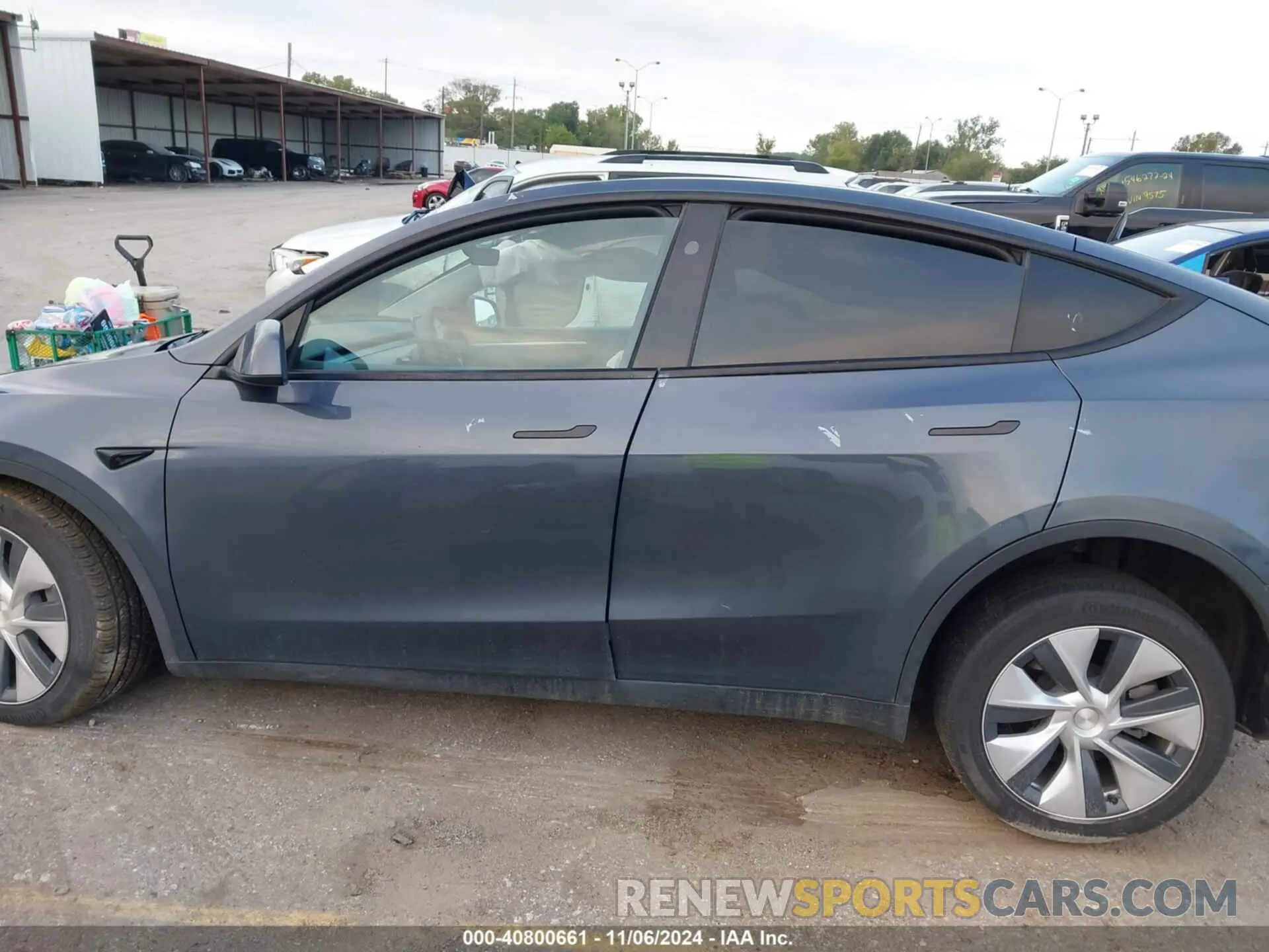 13 Photograph of a damaged car 7SAYGDEE0PA160031 TESLA MODEL Y 2023