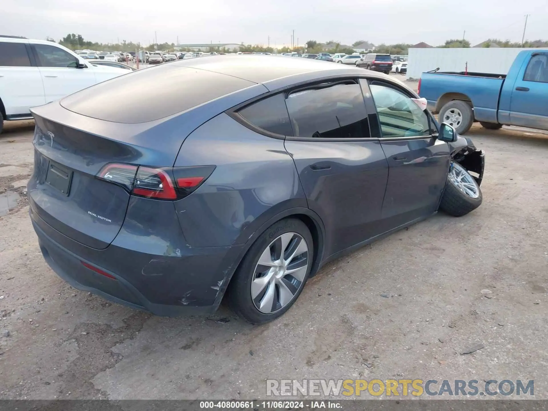 4 Photograph of a damaged car 7SAYGDEE0PA160031 TESLA MODEL Y 2023