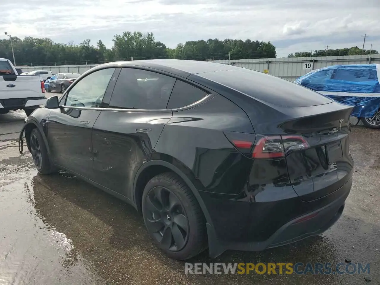 2 Photograph of a damaged car 7SAYGDEE0PA163494 TESLA MODEL Y 2023