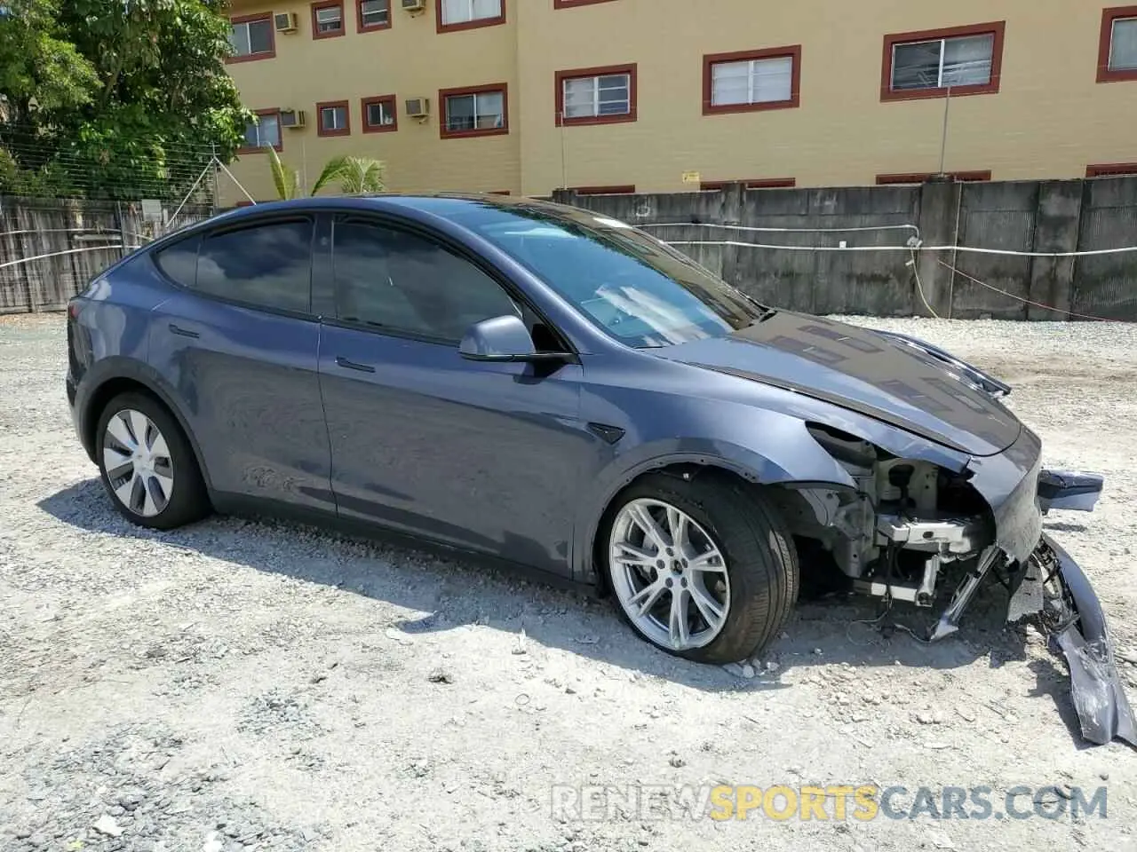 4 Photograph of a damaged car 7SAYGDEE0PA173202 TESLA MODEL Y 2023