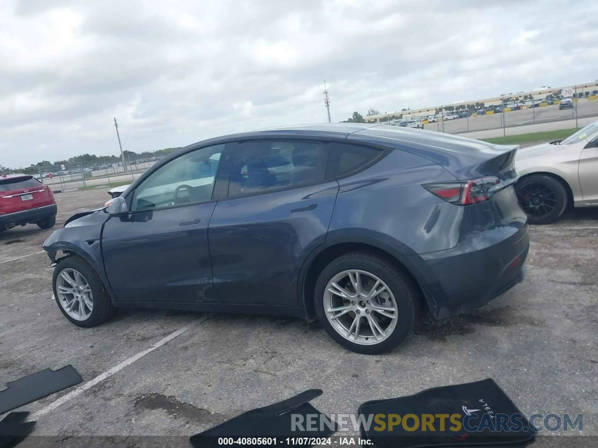 13 Photograph of a damaged car 7SAYGDEE0PA177668 TESLA MODEL Y 2023