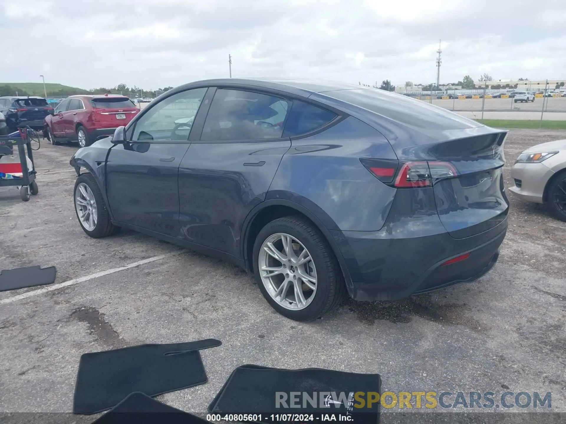 3 Photograph of a damaged car 7SAYGDEE0PA177668 TESLA MODEL Y 2023