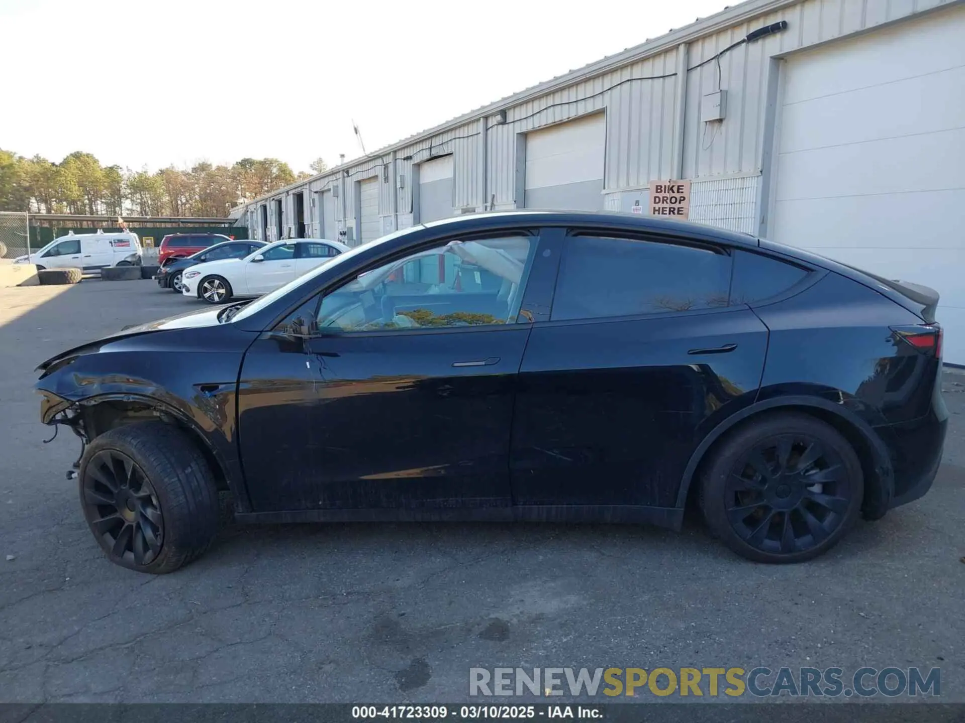 14 Photograph of a damaged car 7SAYGDEE0PA178691 TESLA MODEL Y 2023