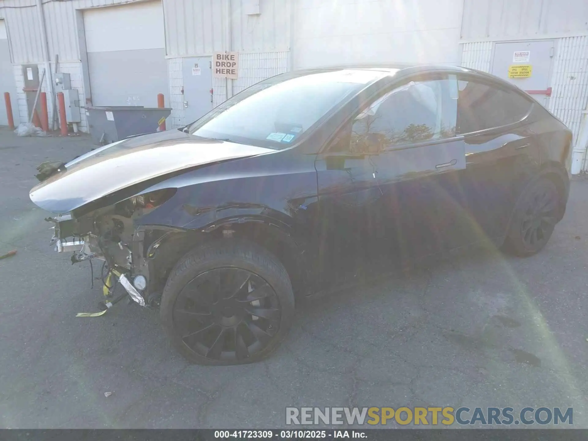 2 Photograph of a damaged car 7SAYGDEE0PA178691 TESLA MODEL Y 2023