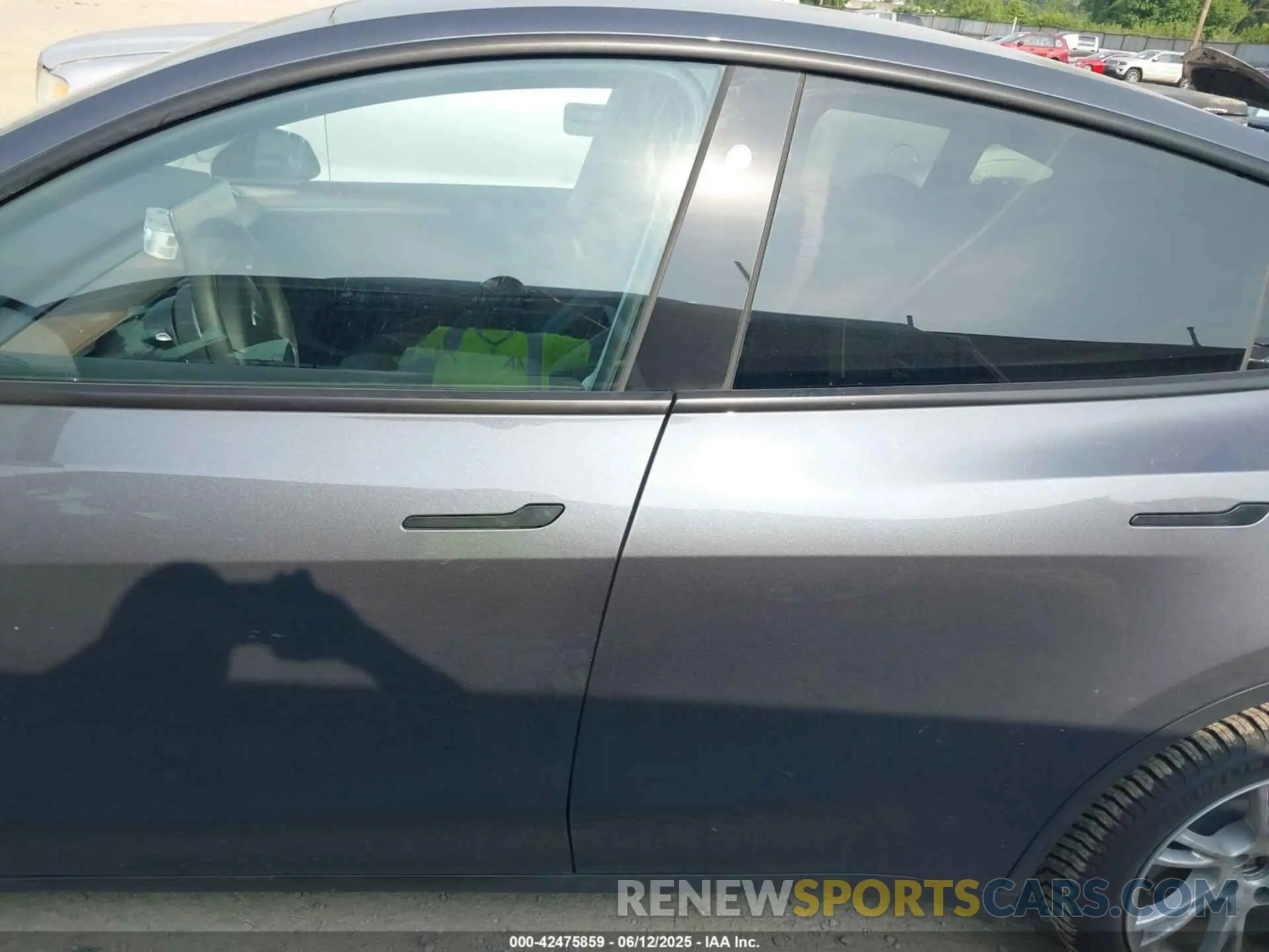 13 Photograph of a damaged car 7SAYGDEE0PA188508 TESLA MODEL Y 2023