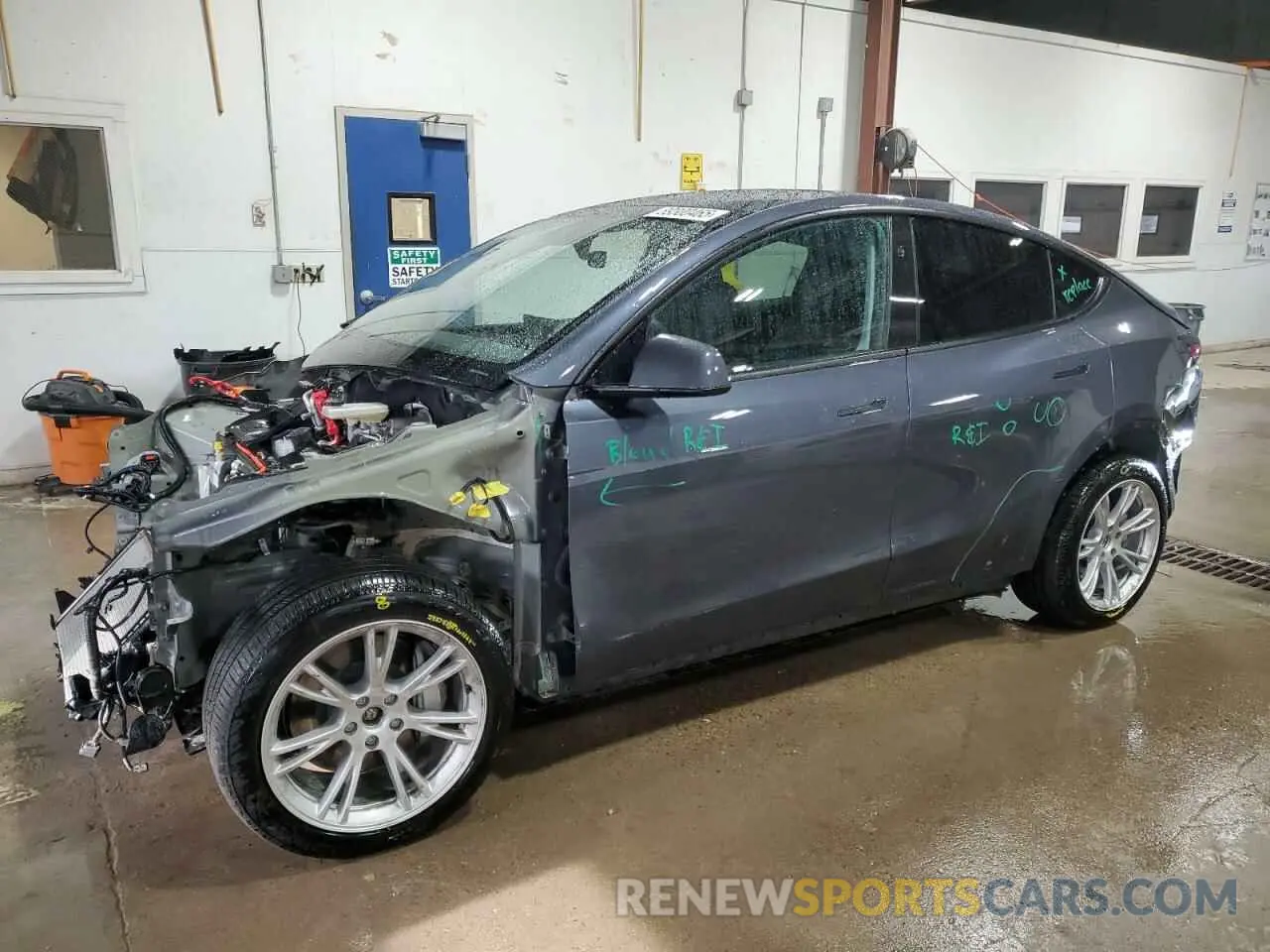 1 Photograph of a damaged car 7SAYGDEE0PA200723 TESLA MODEL Y 2023