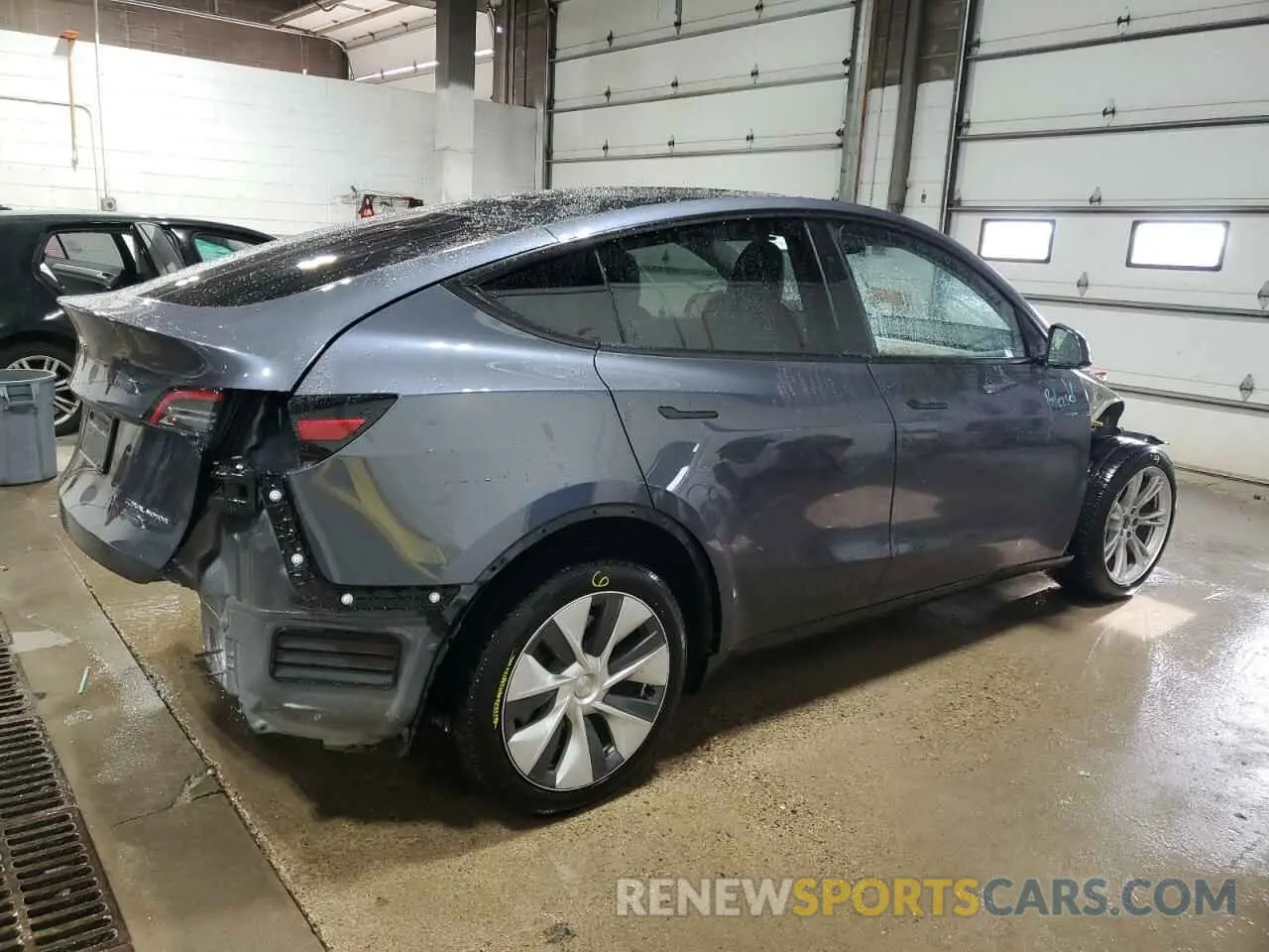 3 Photograph of a damaged car 7SAYGDEE0PA200723 TESLA MODEL Y 2023