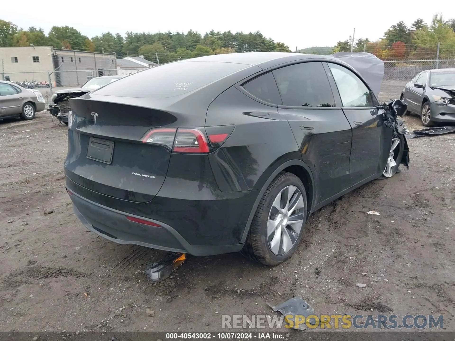 4 Photograph of a damaged car 7SAYGDEE0PA201970 TESLA MODEL Y 2023
