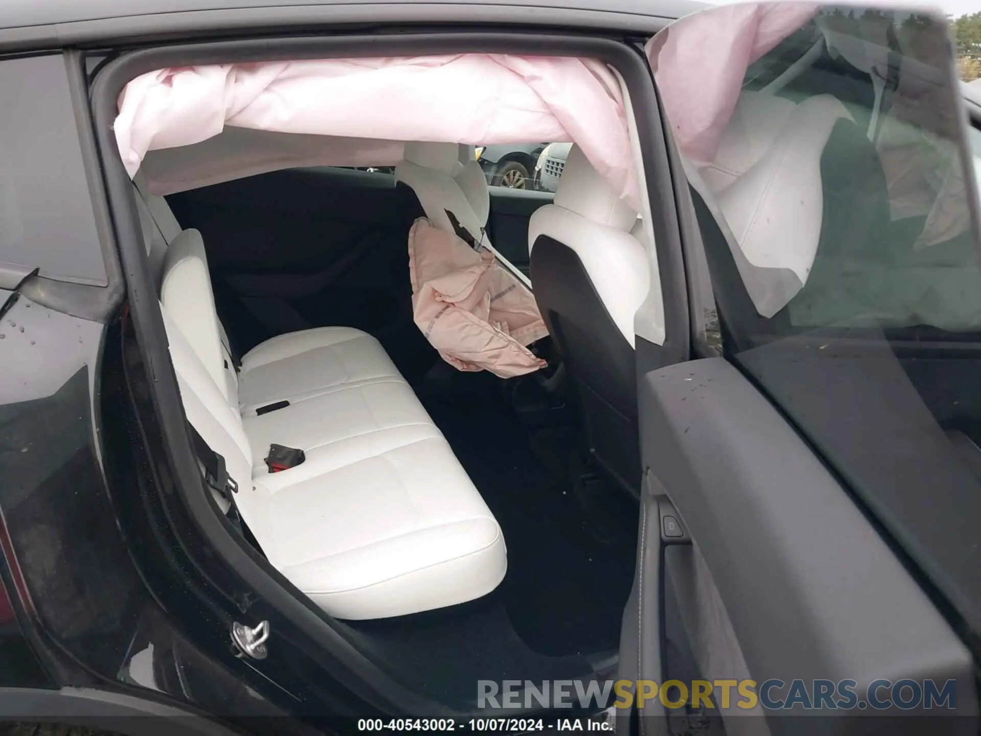 8 Photograph of a damaged car 7SAYGDEE0PA201970 TESLA MODEL Y 2023