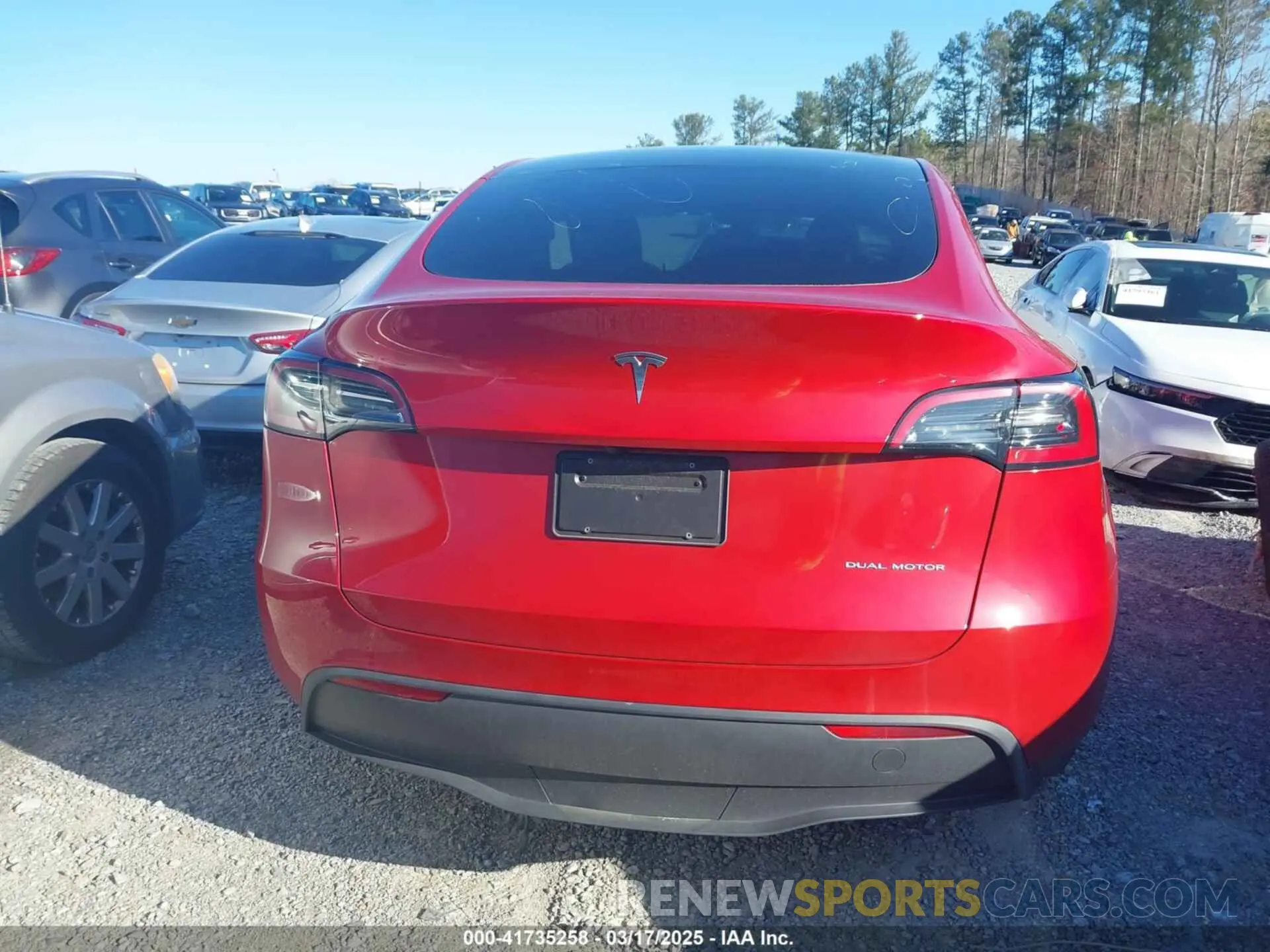 16 Photograph of a damaged car 7SAYGDEE0PA202150 TESLA MODEL Y 2023