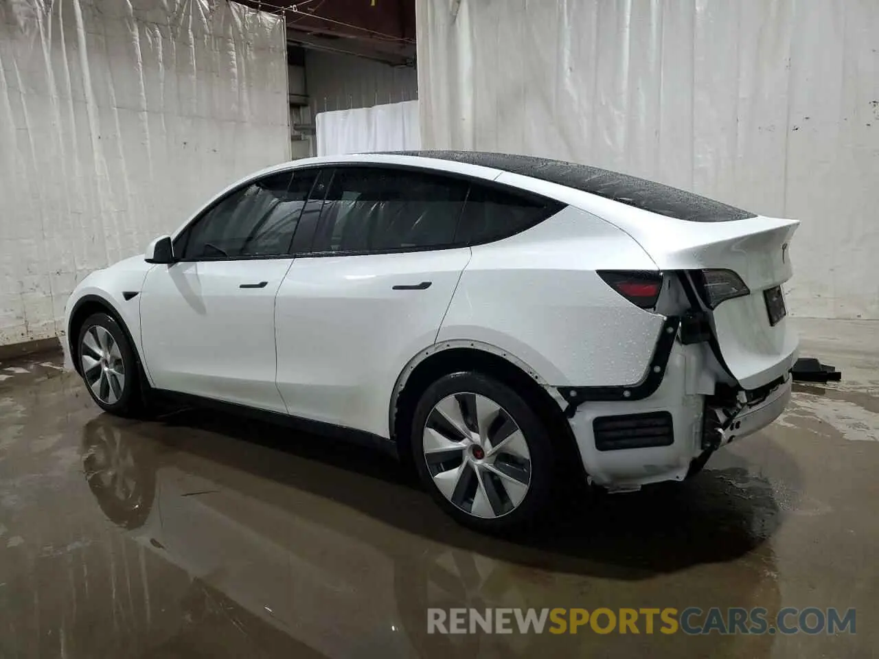 2 Photograph of a damaged car 7SAYGDEE0PF615382 TESLA MODEL Y 2023