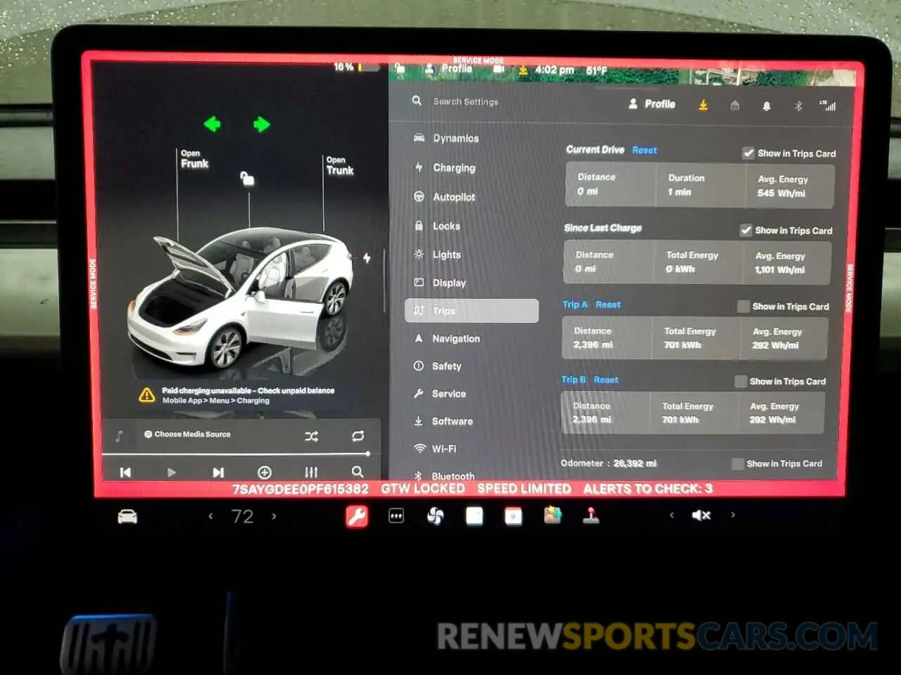 9 Photograph of a damaged car 7SAYGDEE0PF615382 TESLA MODEL Y 2023