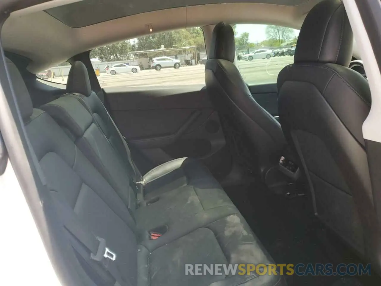 11 Photograph of a damaged car 7SAYGDEE0PF634367 TESLA MODEL Y 2023