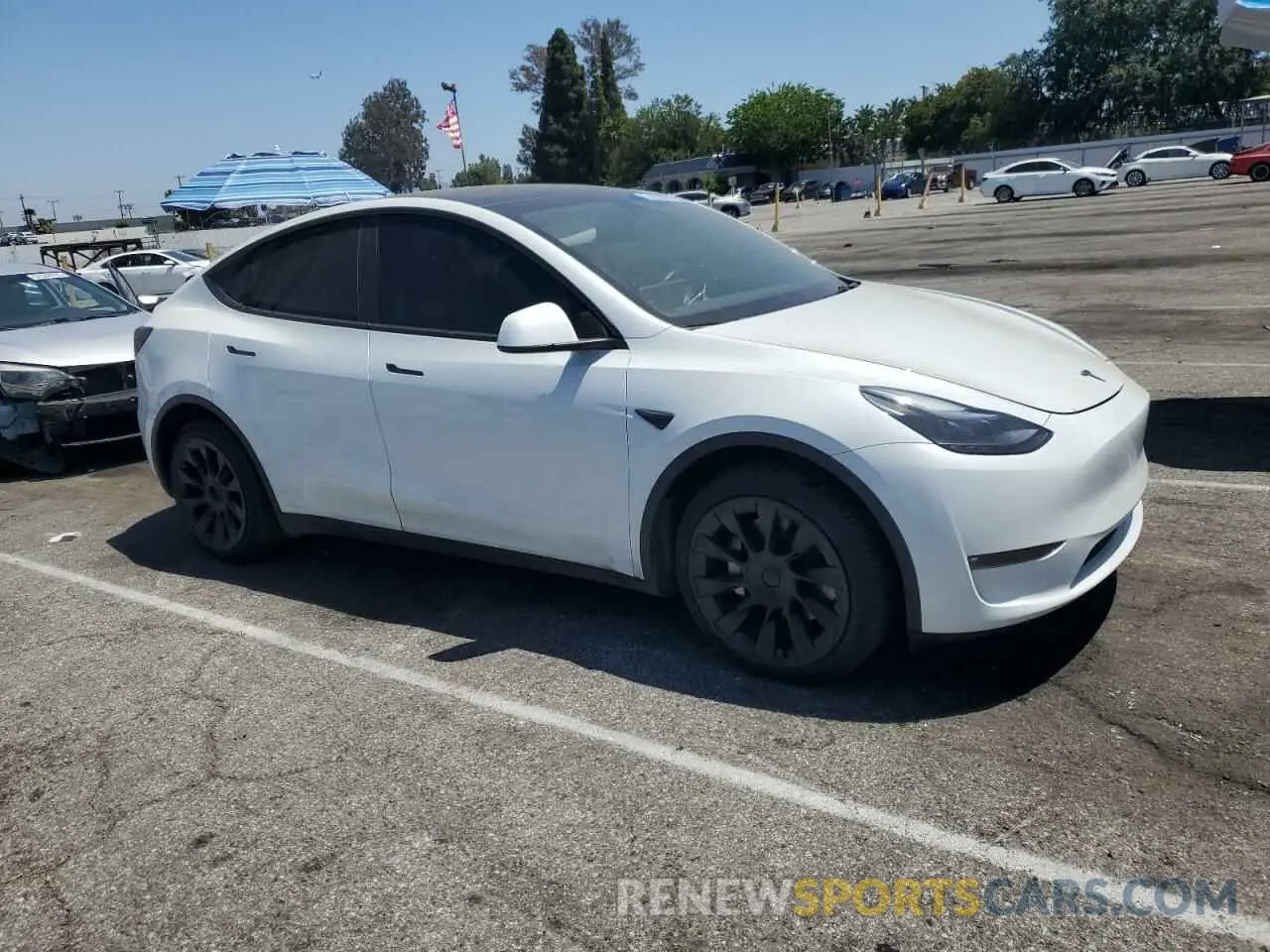 4 Photograph of a damaged car 7SAYGDEE0PF634367 TESLA MODEL Y 2023