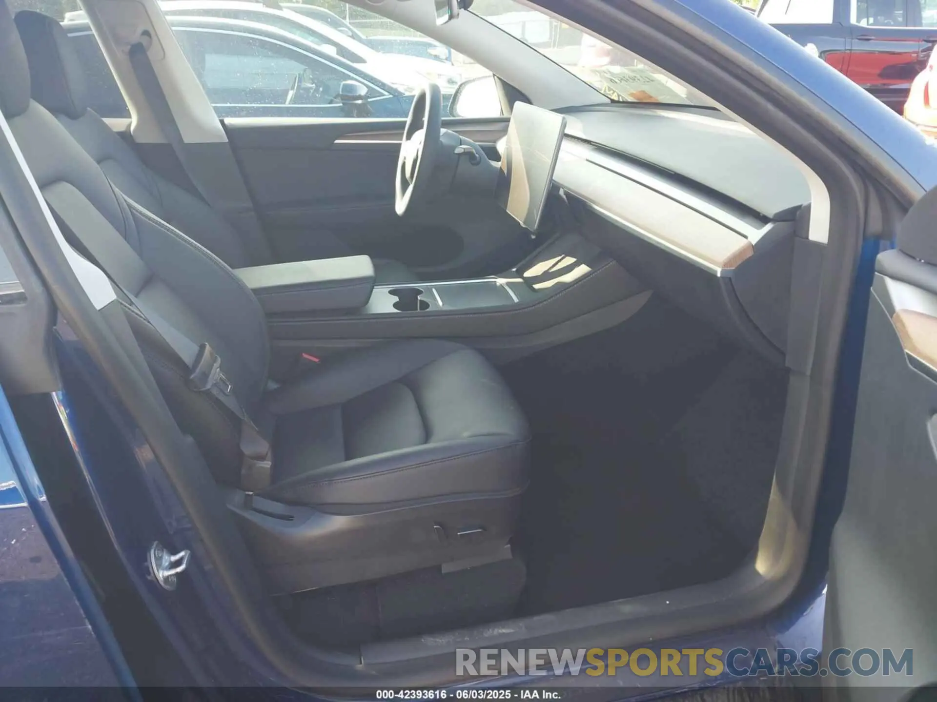 5 Photograph of a damaged car 7SAYGDEE0PF671726 TESLA MODEL Y 2023