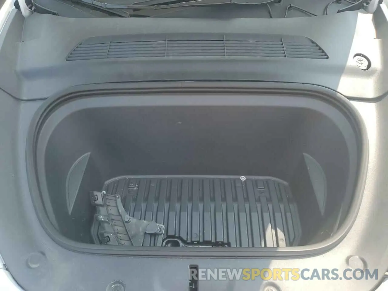 12 Photograph of a damaged car 7SAYGDEE0PF673590 TESLA MODEL Y 2023