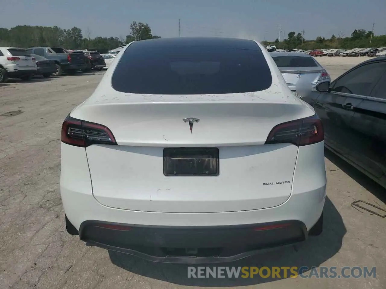 6 Photograph of a damaged car 7SAYGDEE0PF673590 TESLA MODEL Y 2023