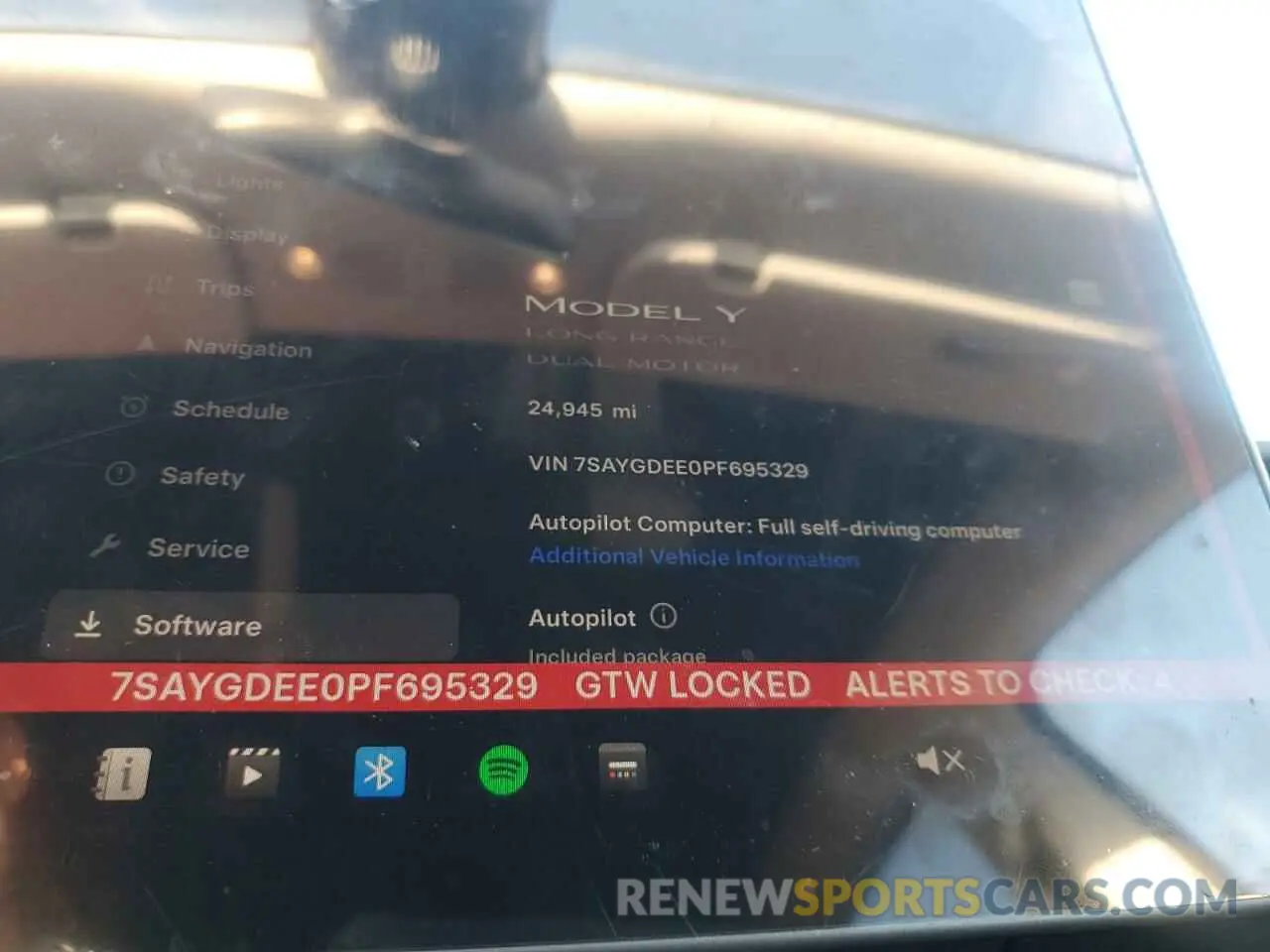 9 Photograph of a damaged car 7SAYGDEE0PF695329 TESLA MODEL Y 2023