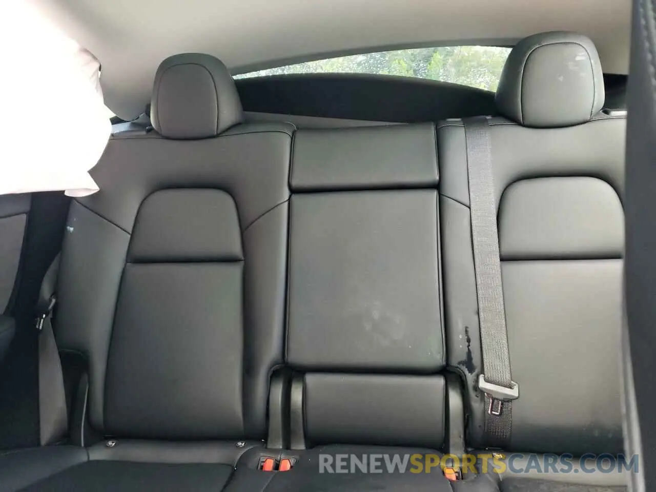 10 Photograph of a damaged car 7SAYGDEE0PF704417 TESLA MODEL Y 2023