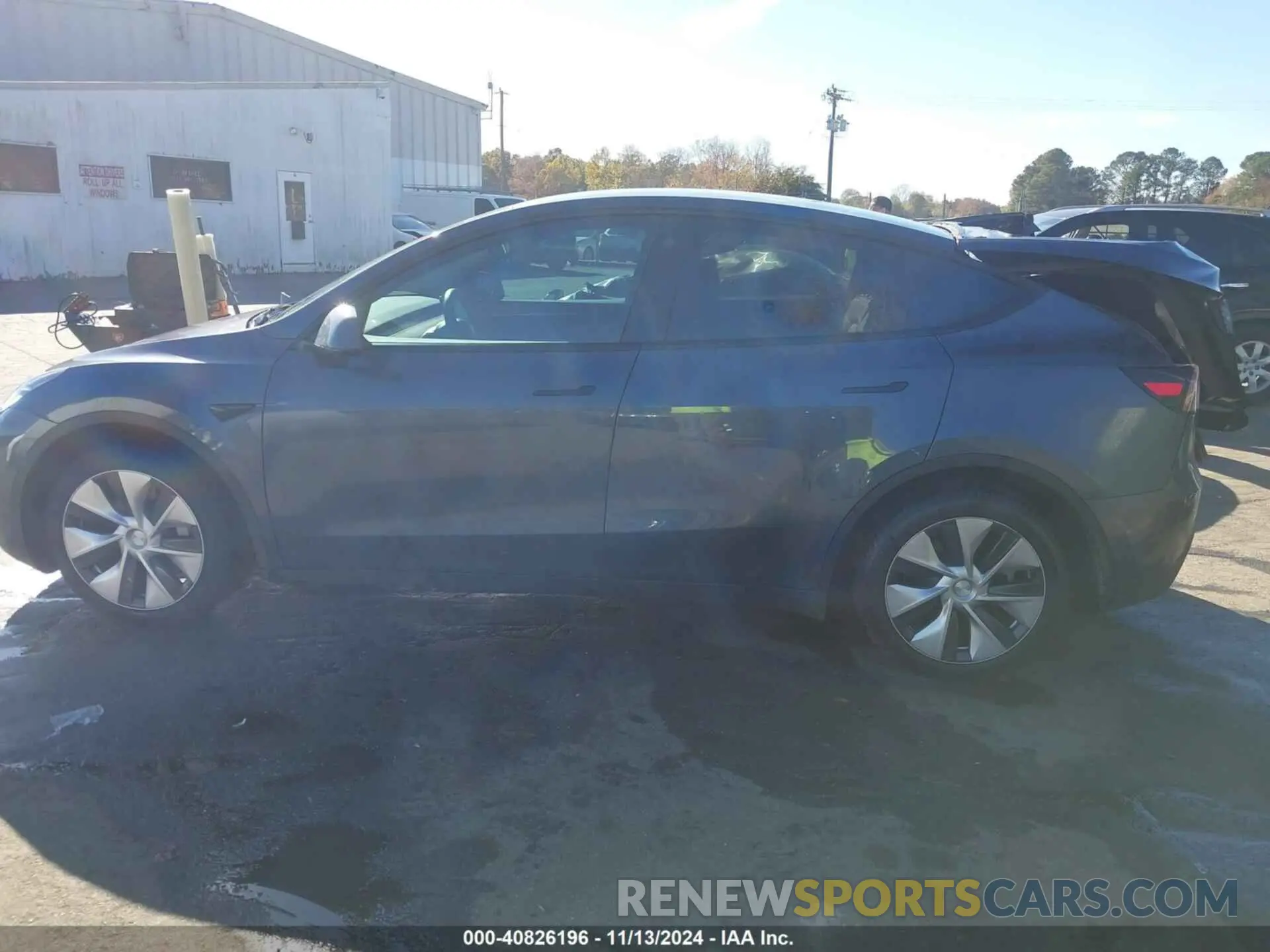 14 Photograph of a damaged car 7SAYGDEE0PF708452 TESLA MODEL Y 2023