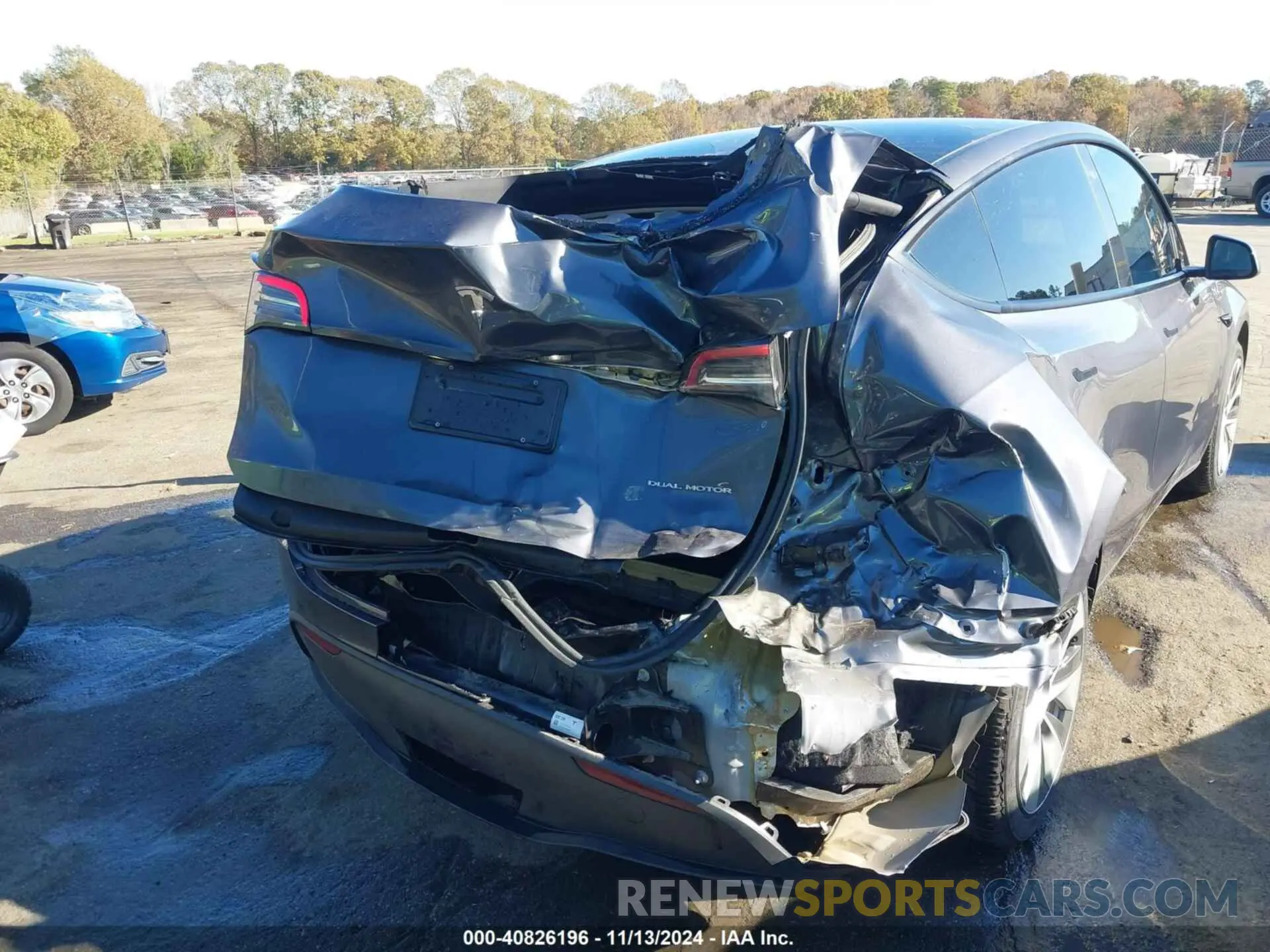 6 Photograph of a damaged car 7SAYGDEE0PF708452 TESLA MODEL Y 2023