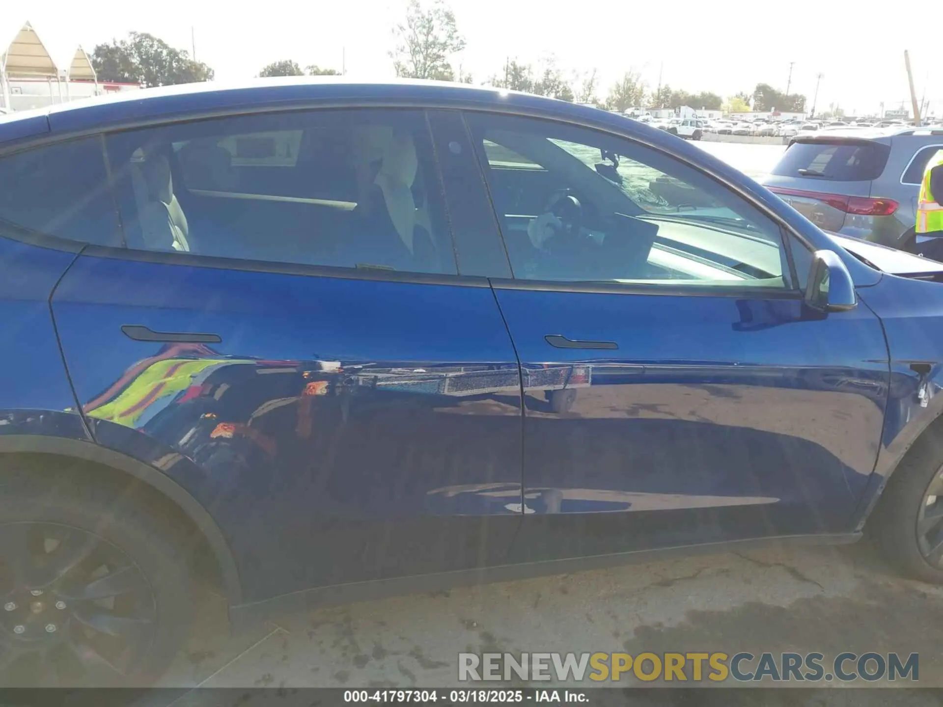 13 Photograph of a damaged car 7SAYGDEE0PF714557 TESLA MODEL Y 2023