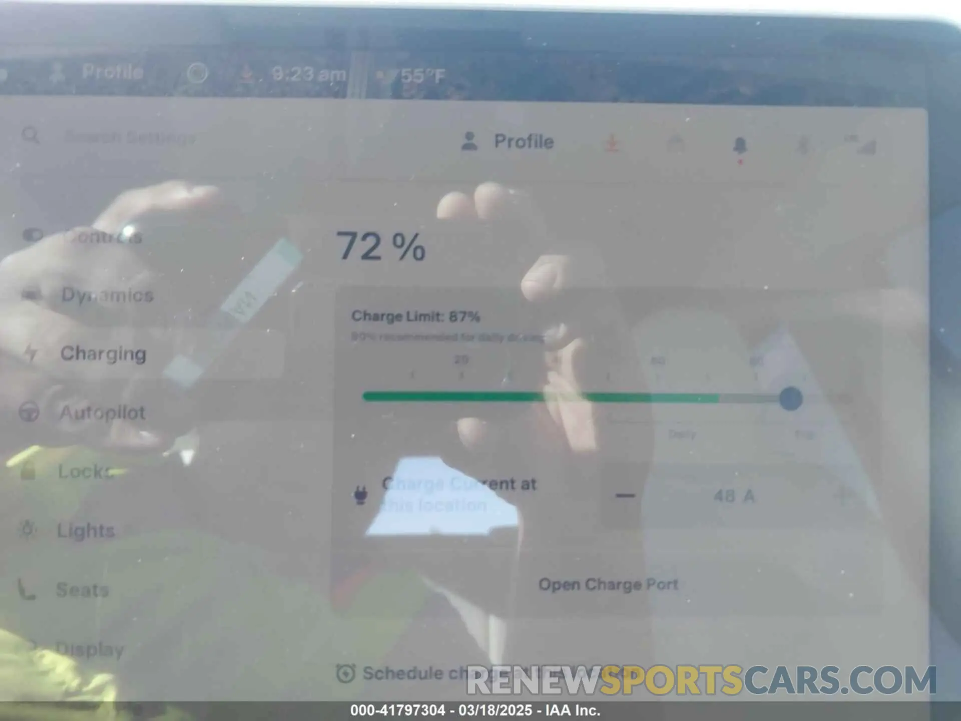 17 Photograph of a damaged car 7SAYGDEE0PF714557 TESLA MODEL Y 2023